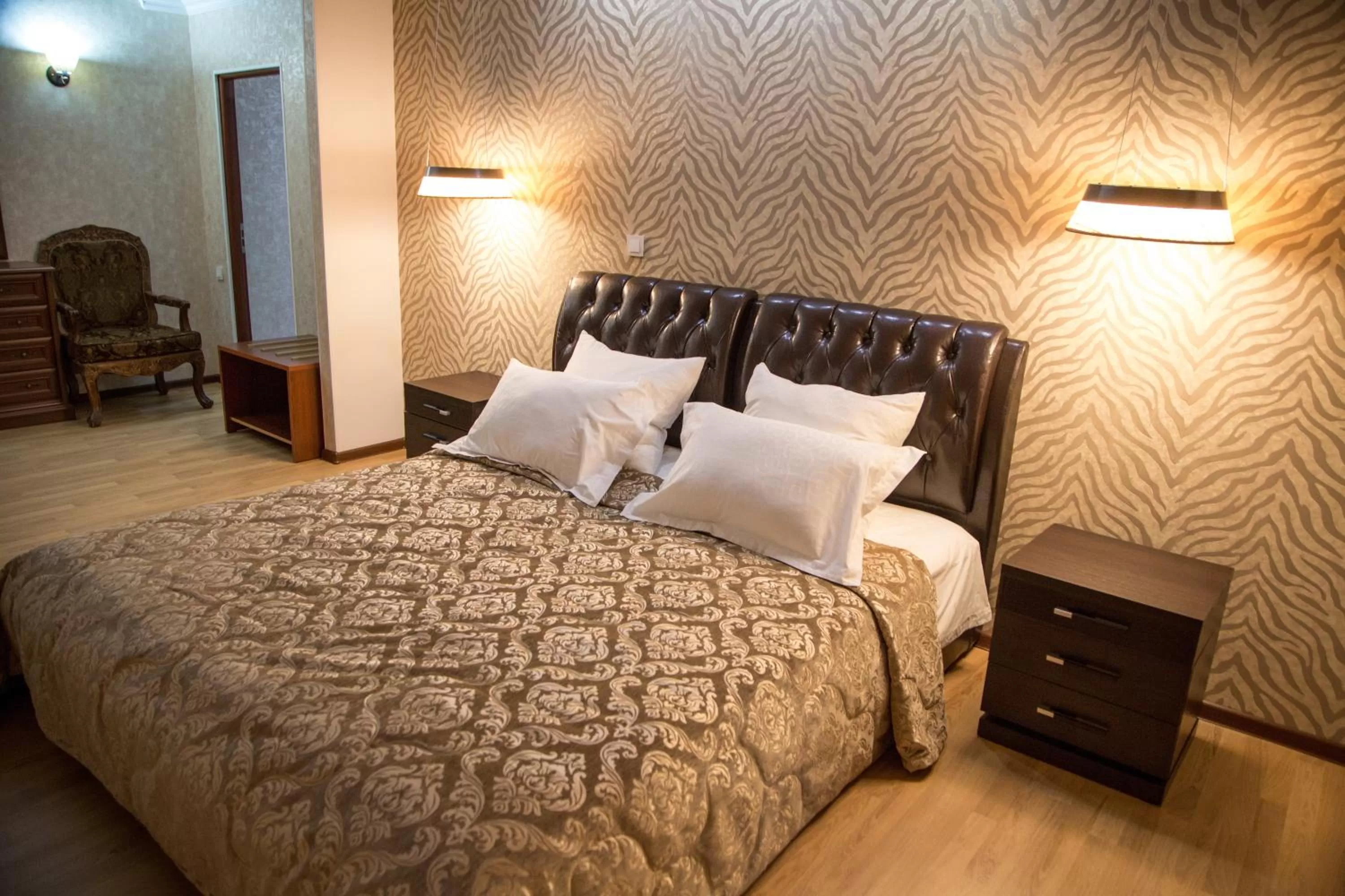 Bed in Amsterdam Hotel Aktobe