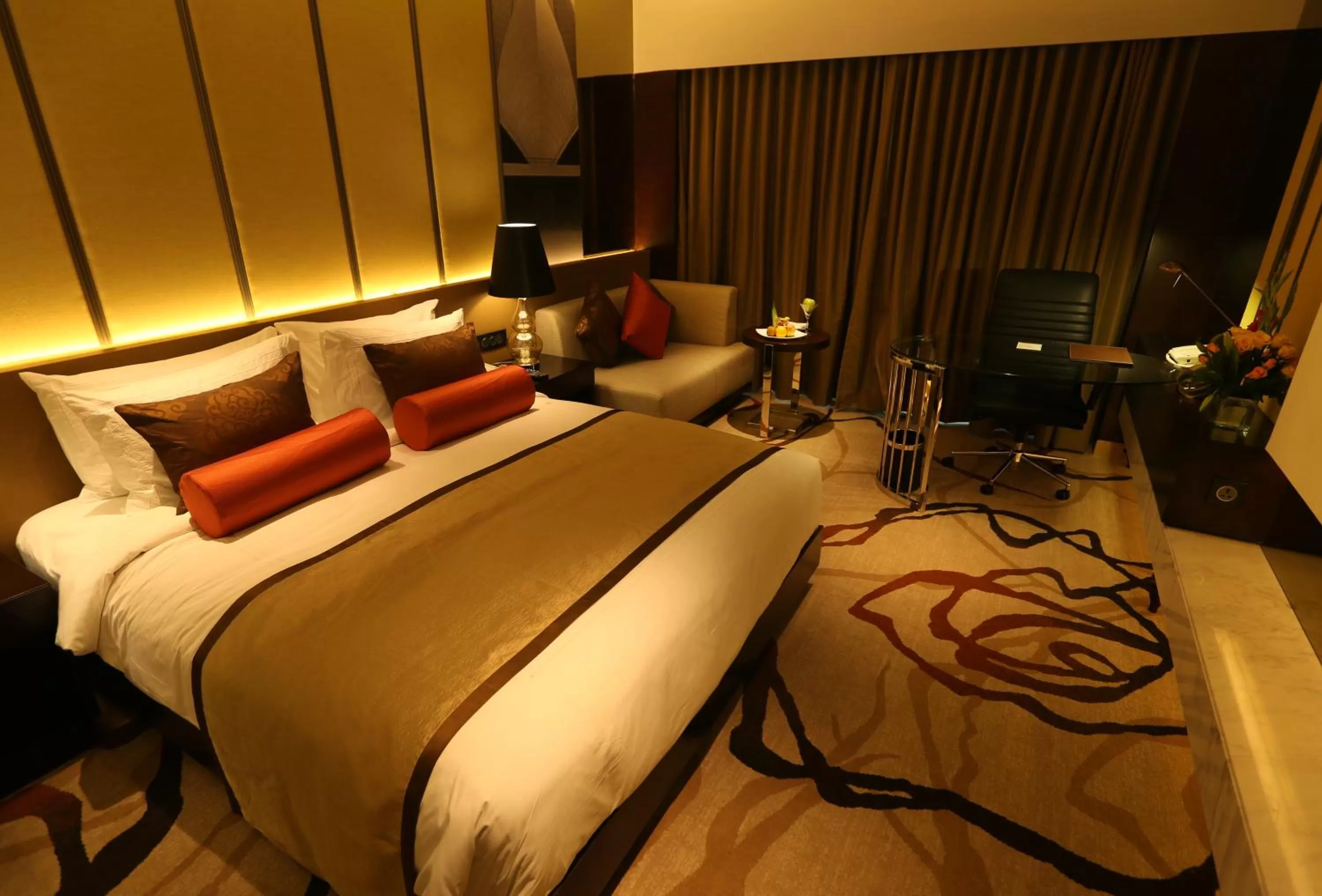 Bed in Pride Plaza Hotel, Aerocity New Delhi