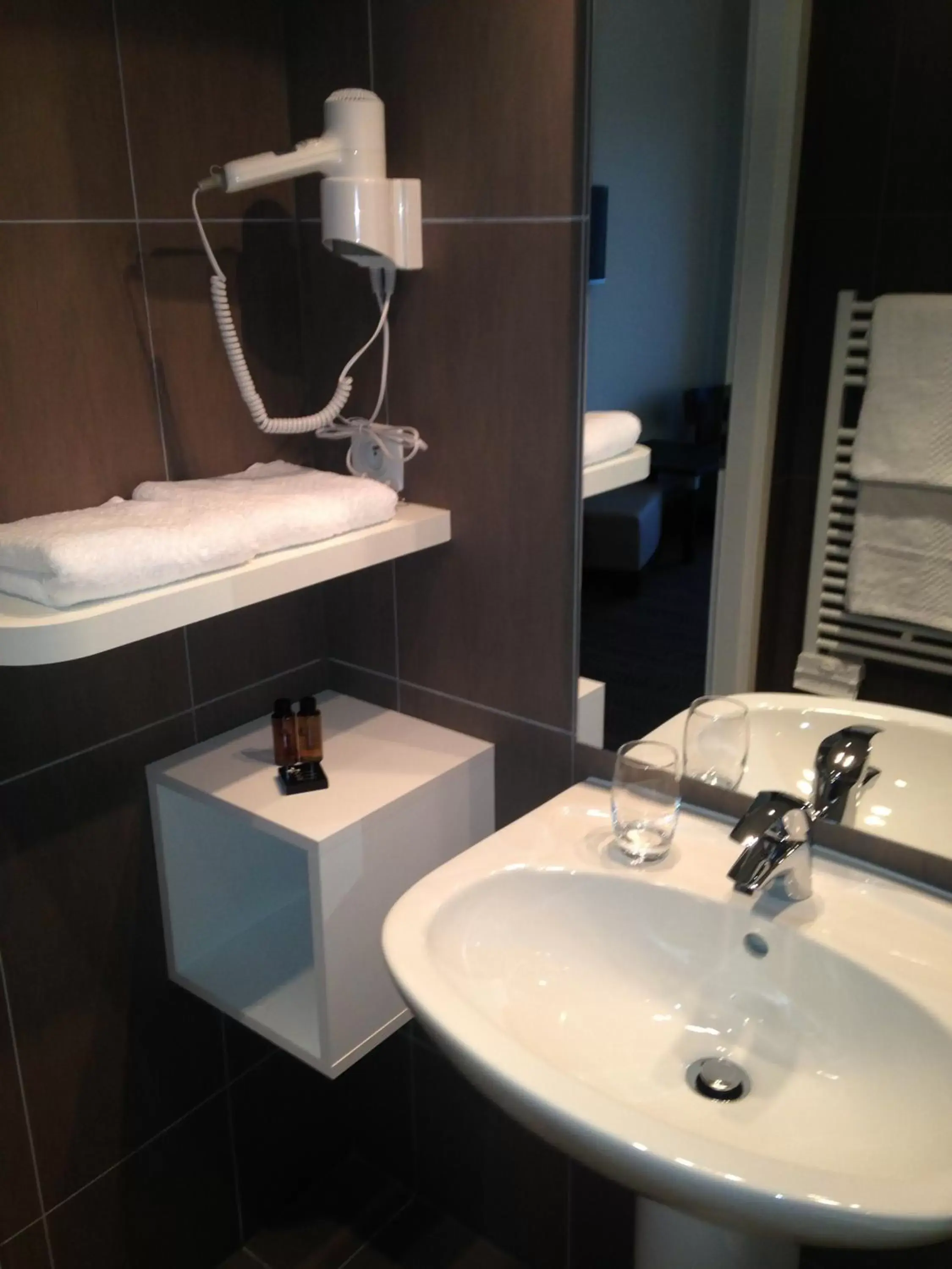 Bathroom in Hotel - Restaurant La Claire Forêt
