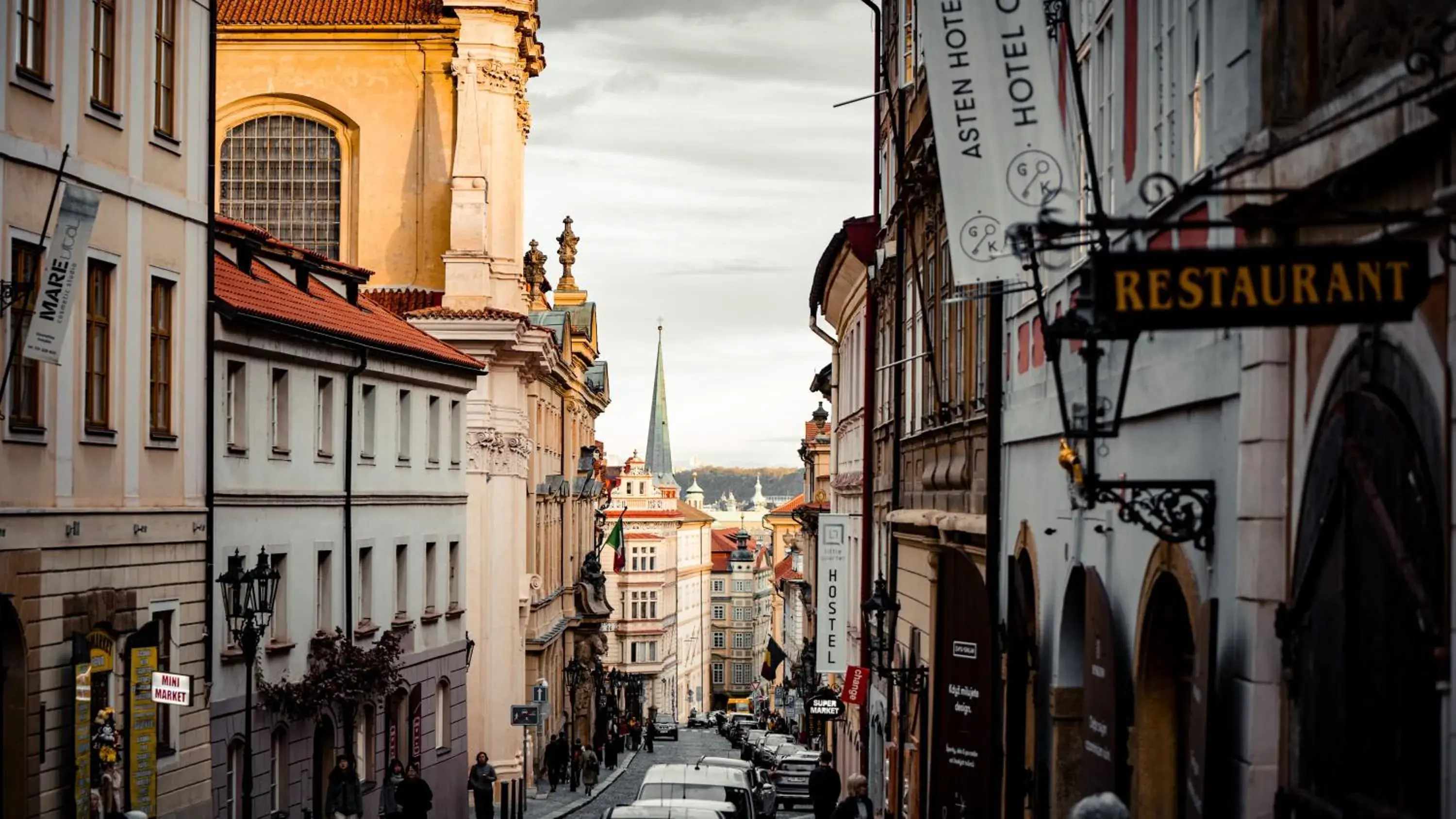 Neighbourhood in Hotel Golden Key Prague Castle