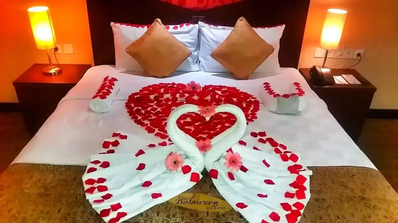 Bed in Balairung Hotel Jakarta