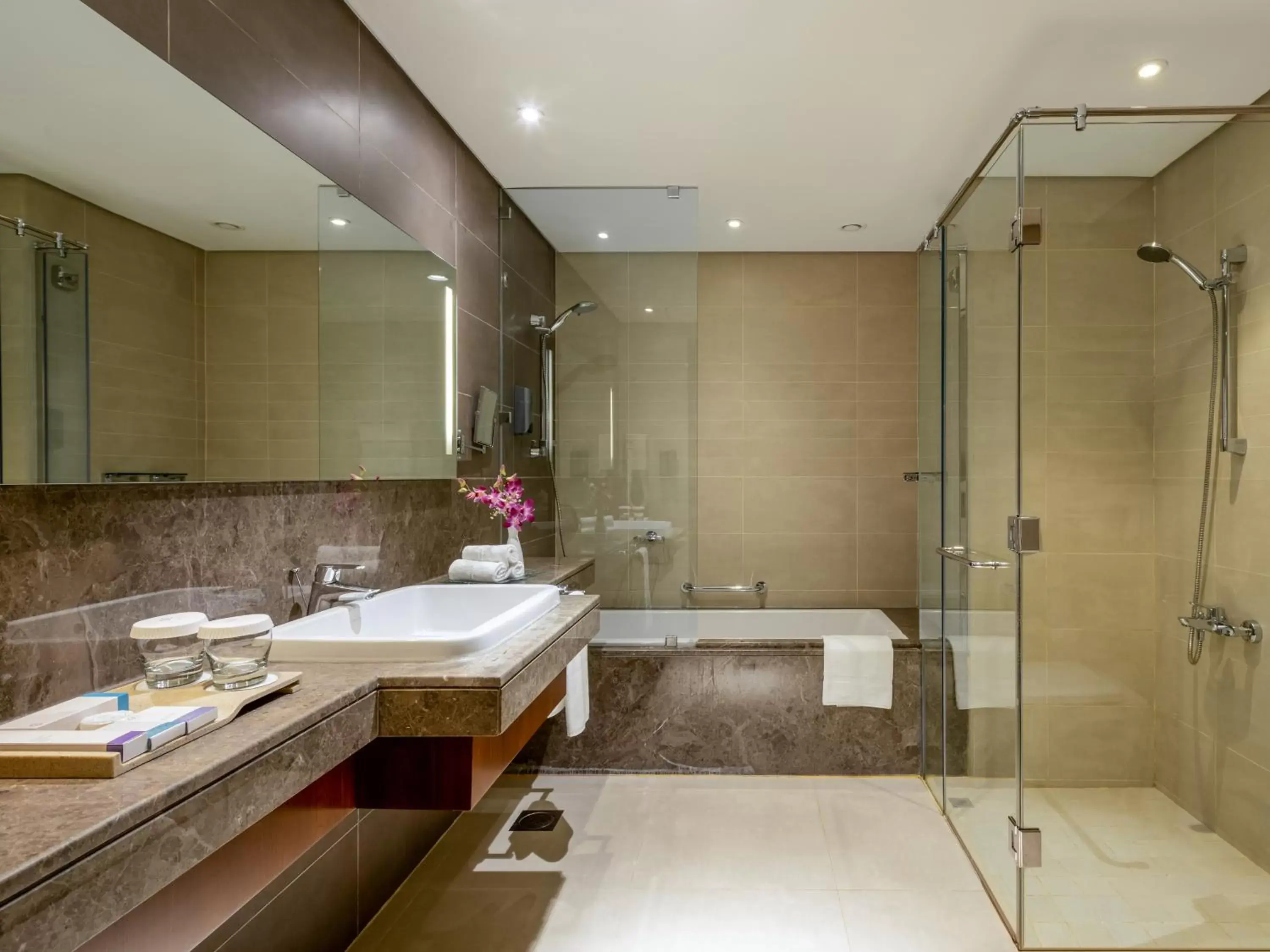 Shower, Bathroom in Flora Al Barsha Hotel At The Mall