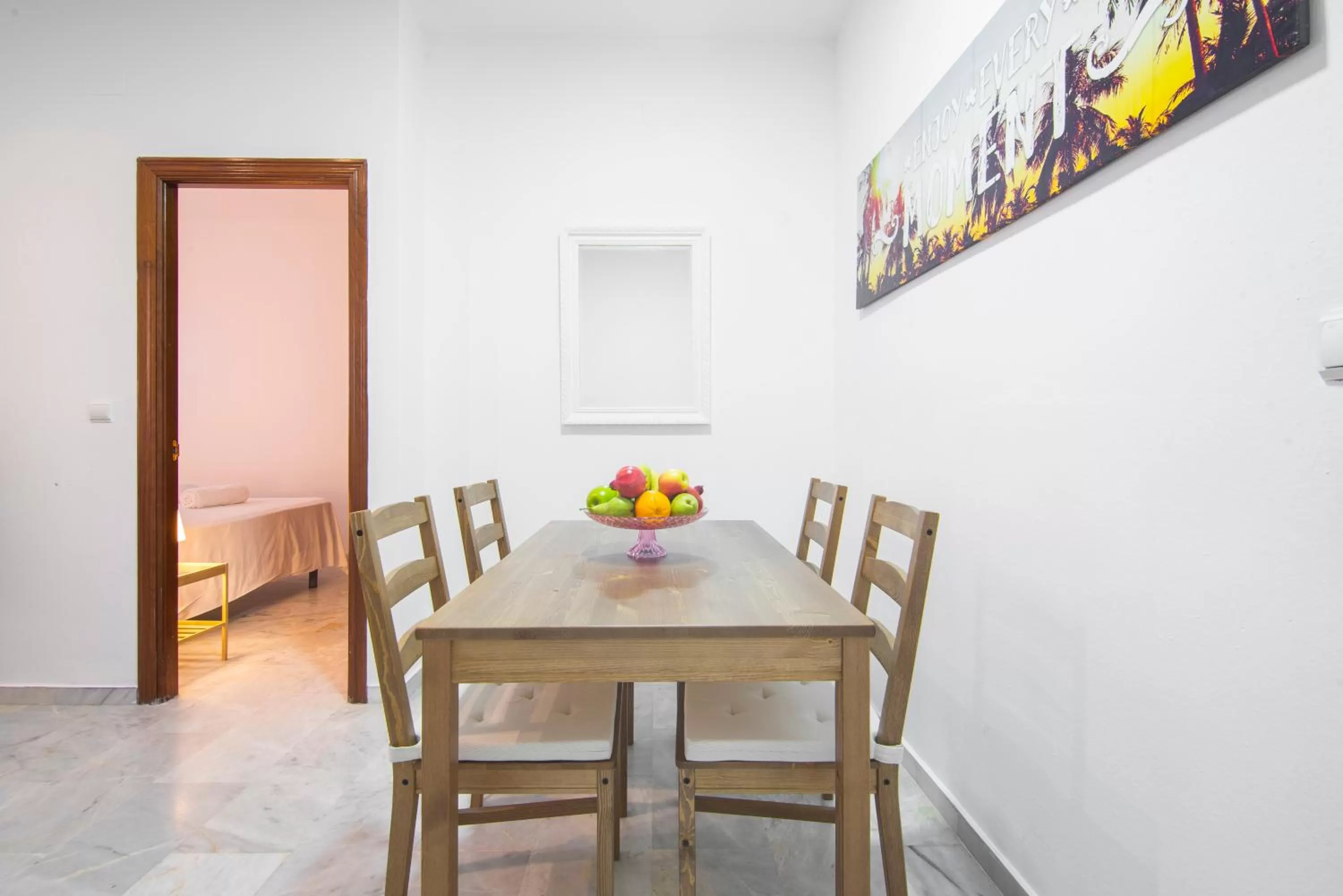 Dining area in Apartamentos Granata
