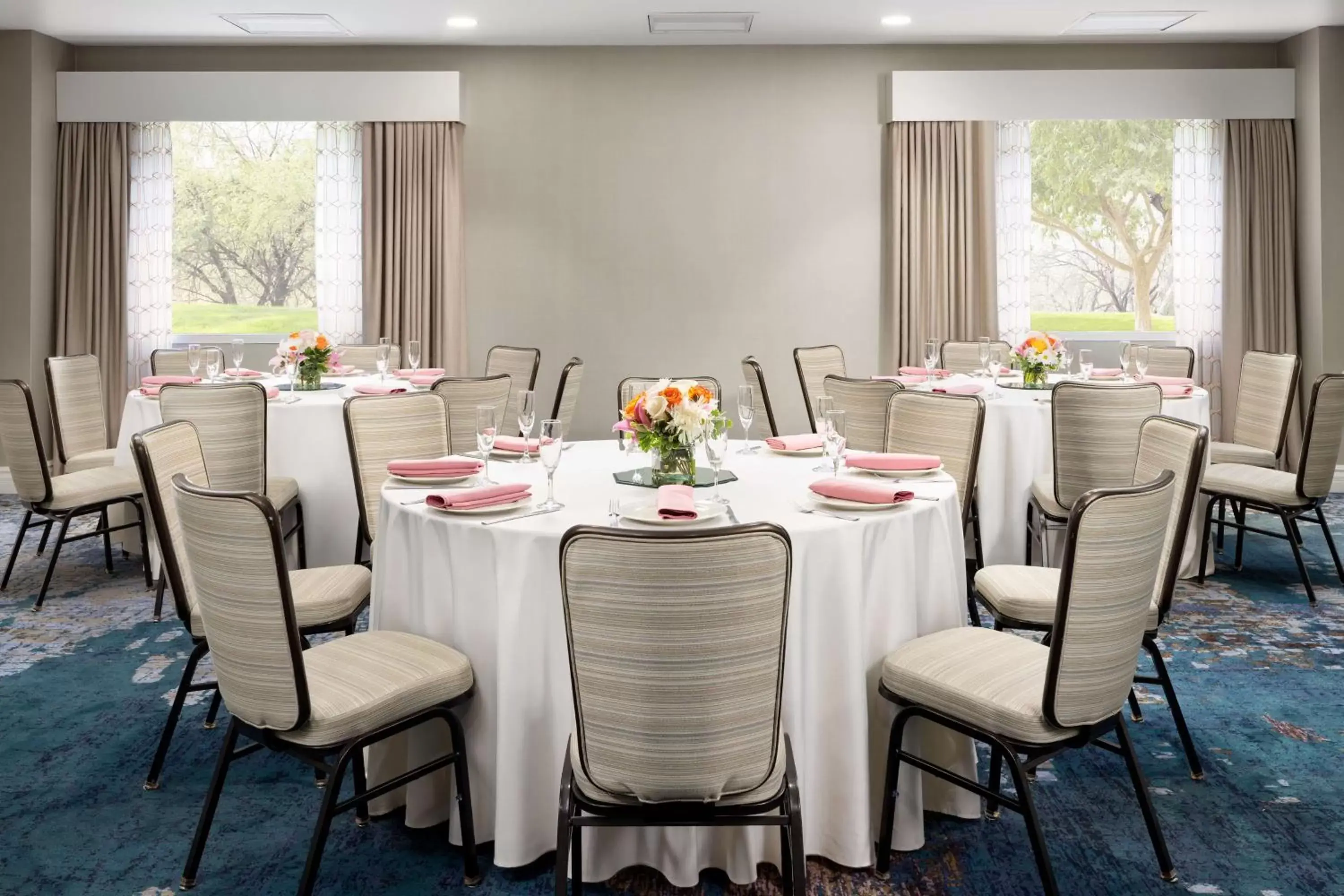 Meeting/conference room, Restaurant/Places to Eat in Hilton Tucson East