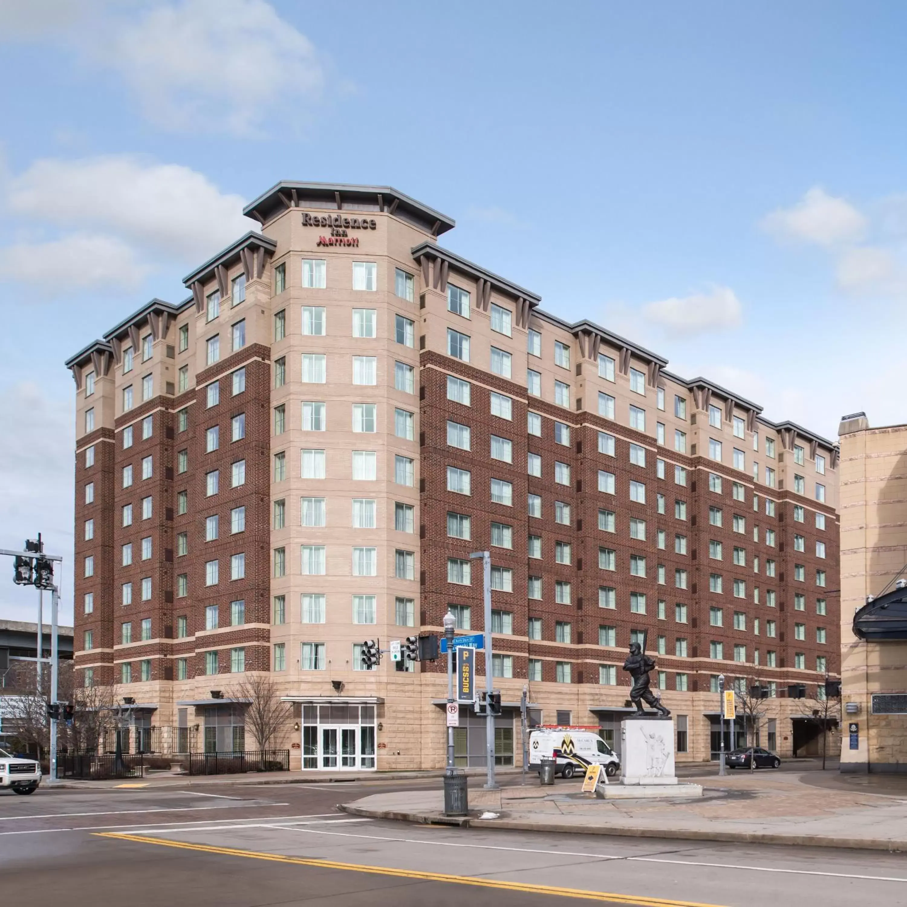 Property Building in Residence Inn Pittsburgh North Shore