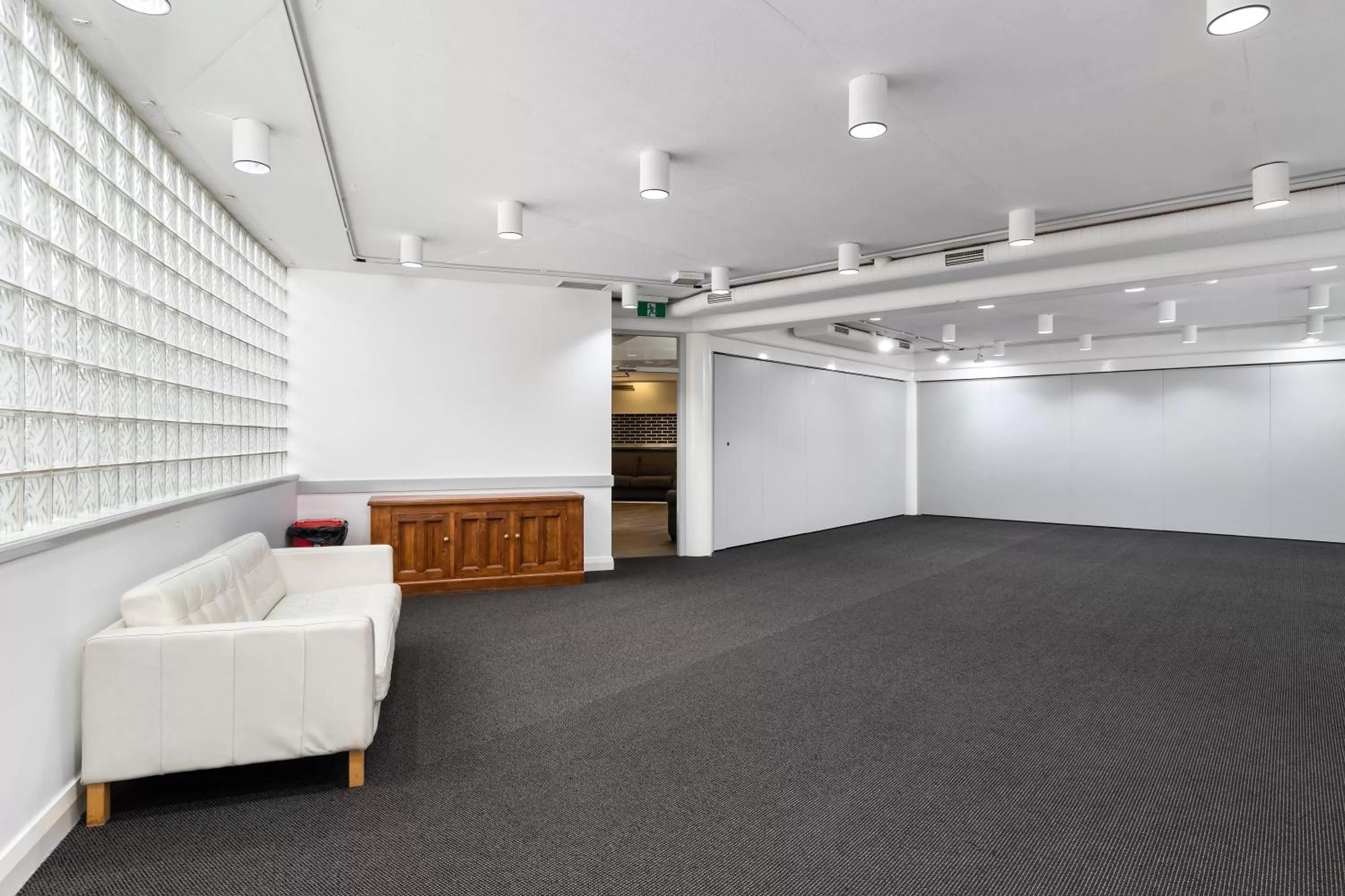 Meeting/conference room in Mantra Bathurst