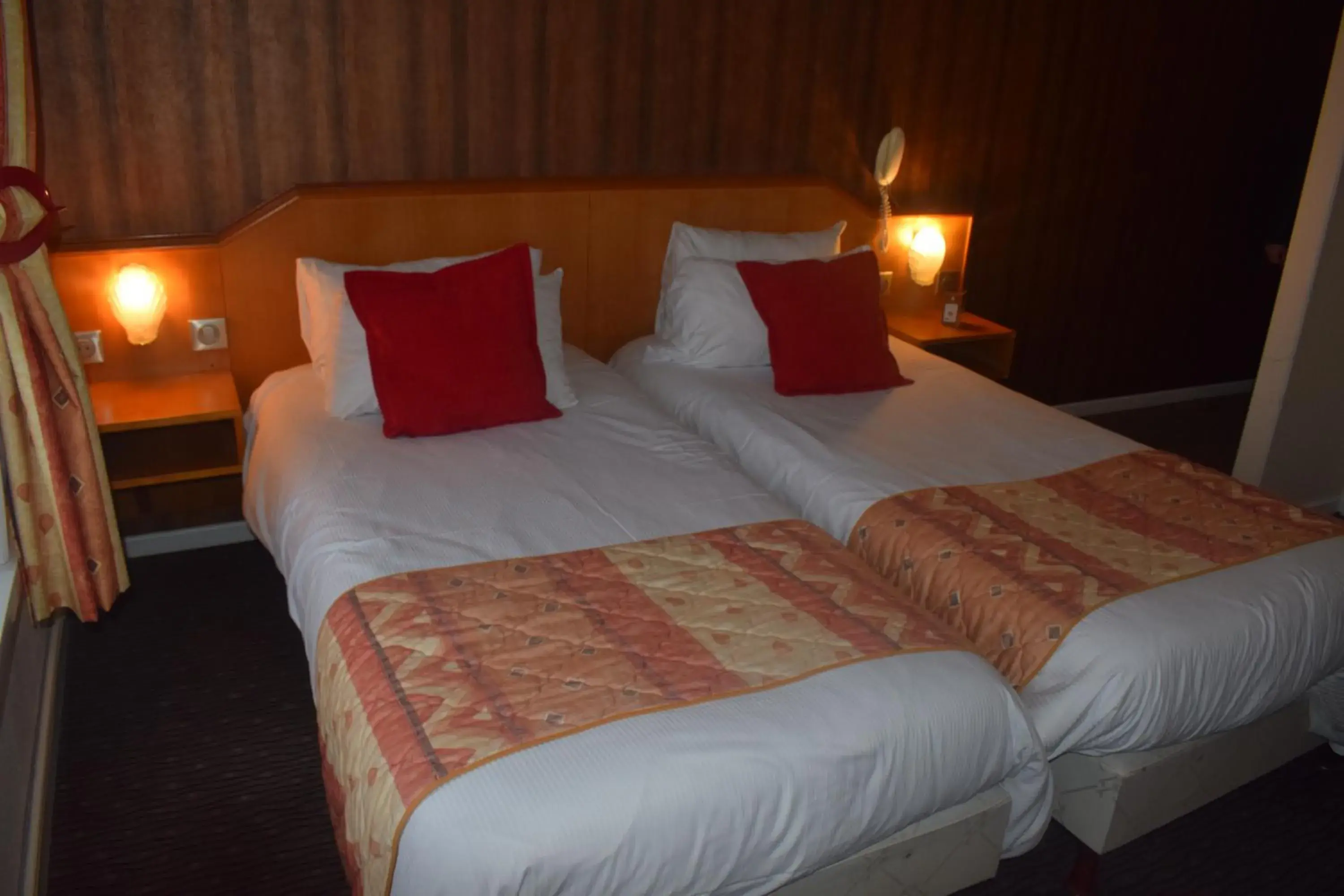 Bed in Metropol Hotel