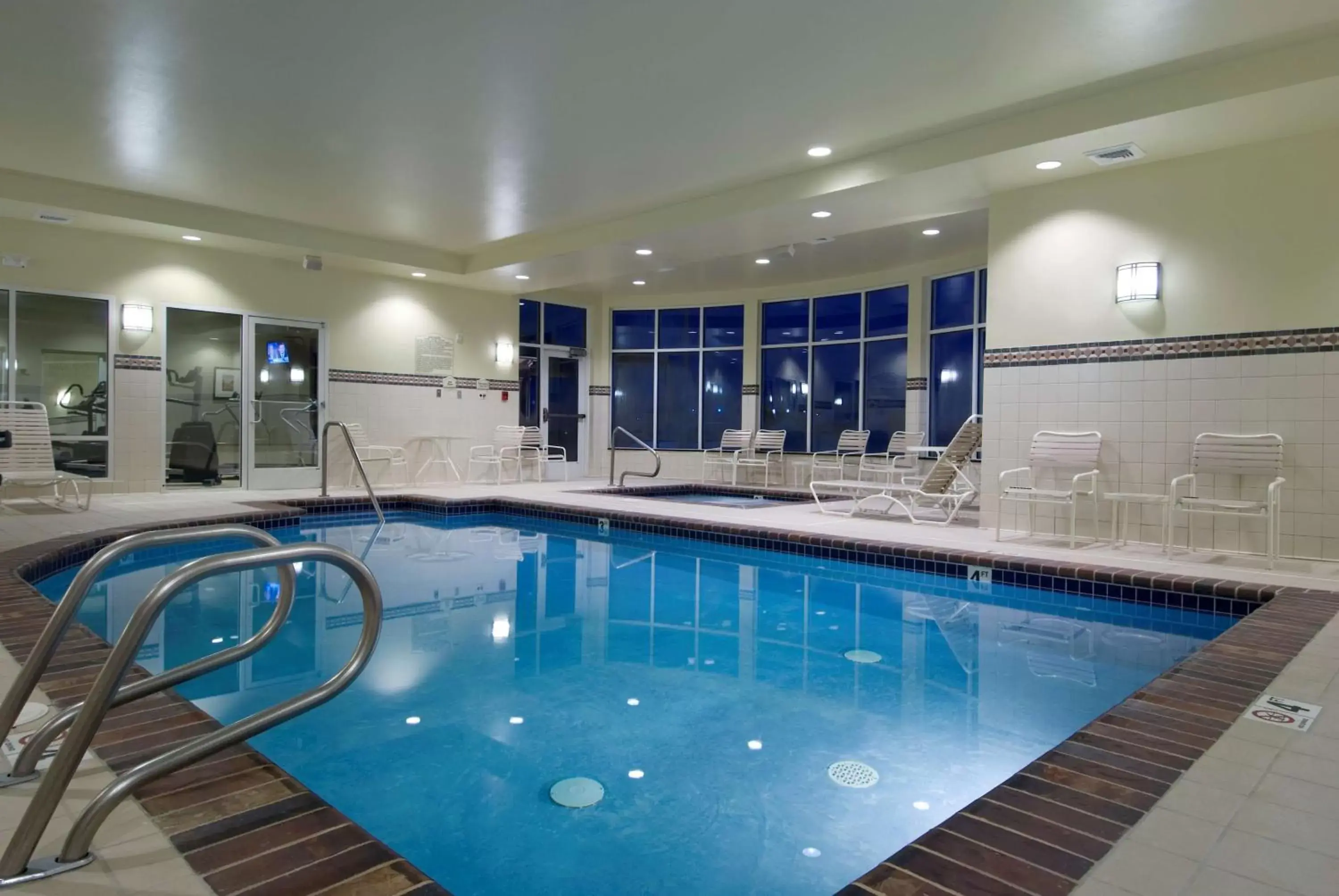 Pool view, Swimming Pool in Hilton Garden Inn Seattle North/Everett