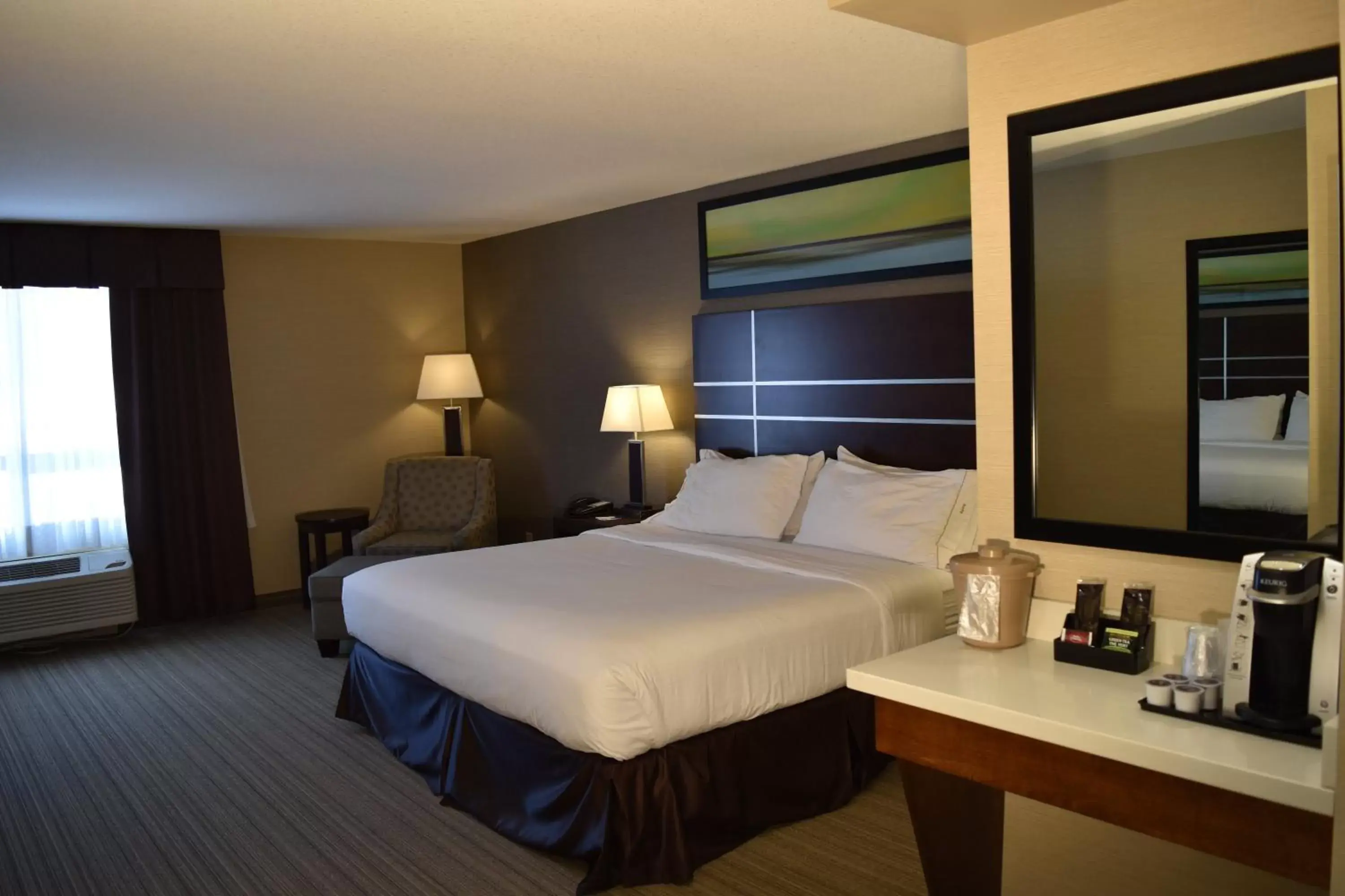 Photo of the whole room, Bed in Holiday Inn Express Golden-Kicking Horse, an IHG Hotel