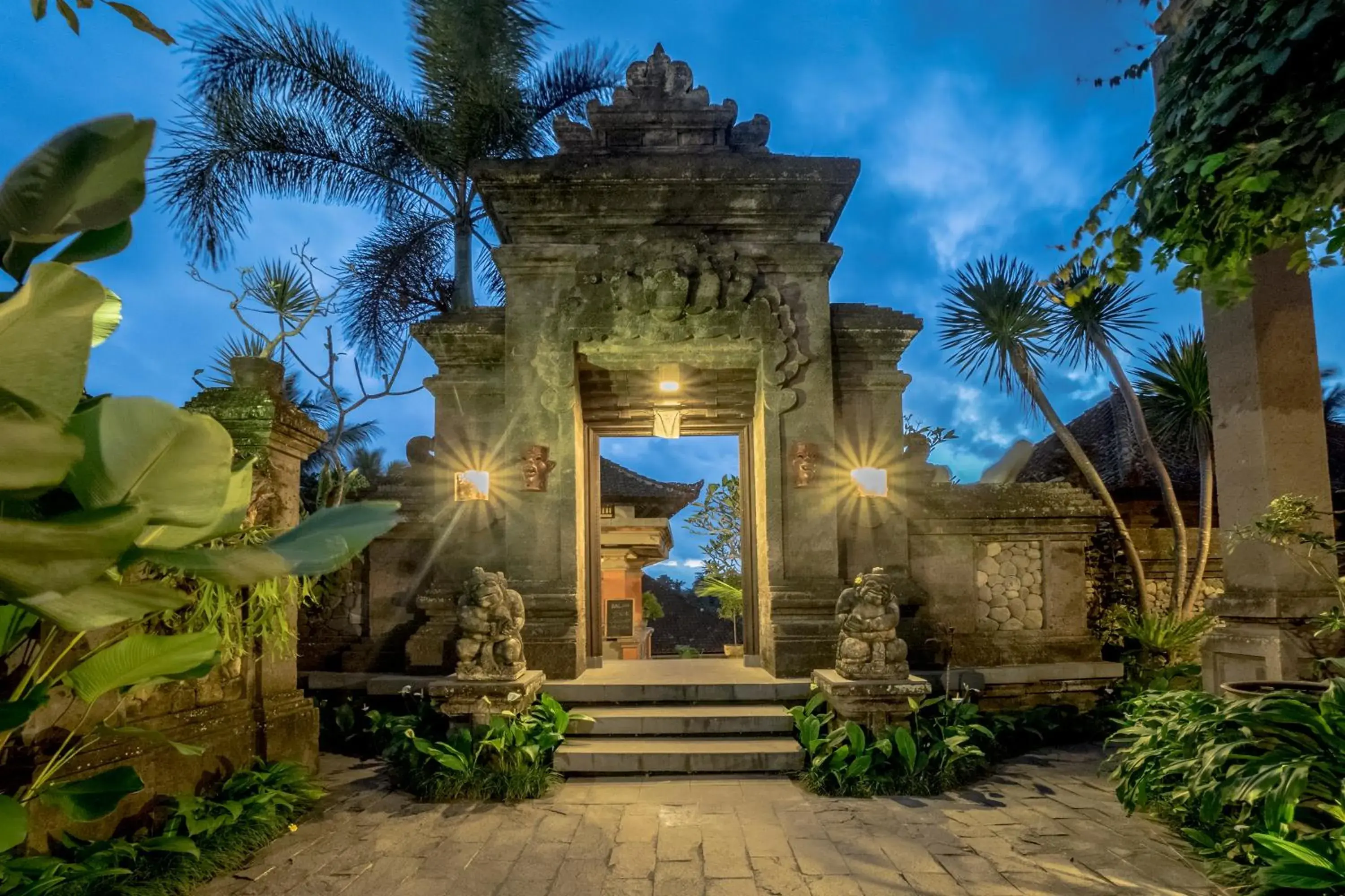 Facade/entrance in Nick's Hidden Cottages by Mahaputra-CHSE Certified Facade/entrance in Nick's Hidden Cottages by Mahaputra-CHSE Certified