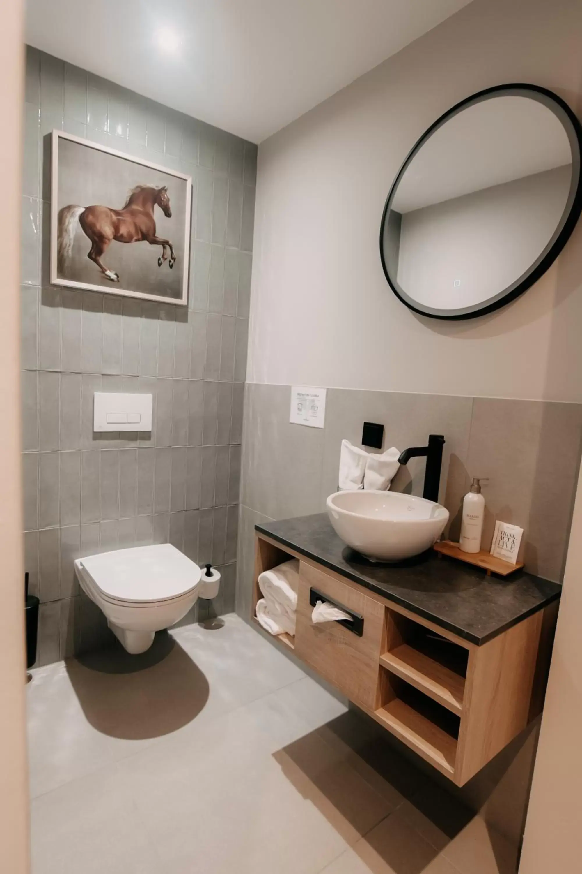 Toilet, Bathroom in Witte Berken Natuurhotel