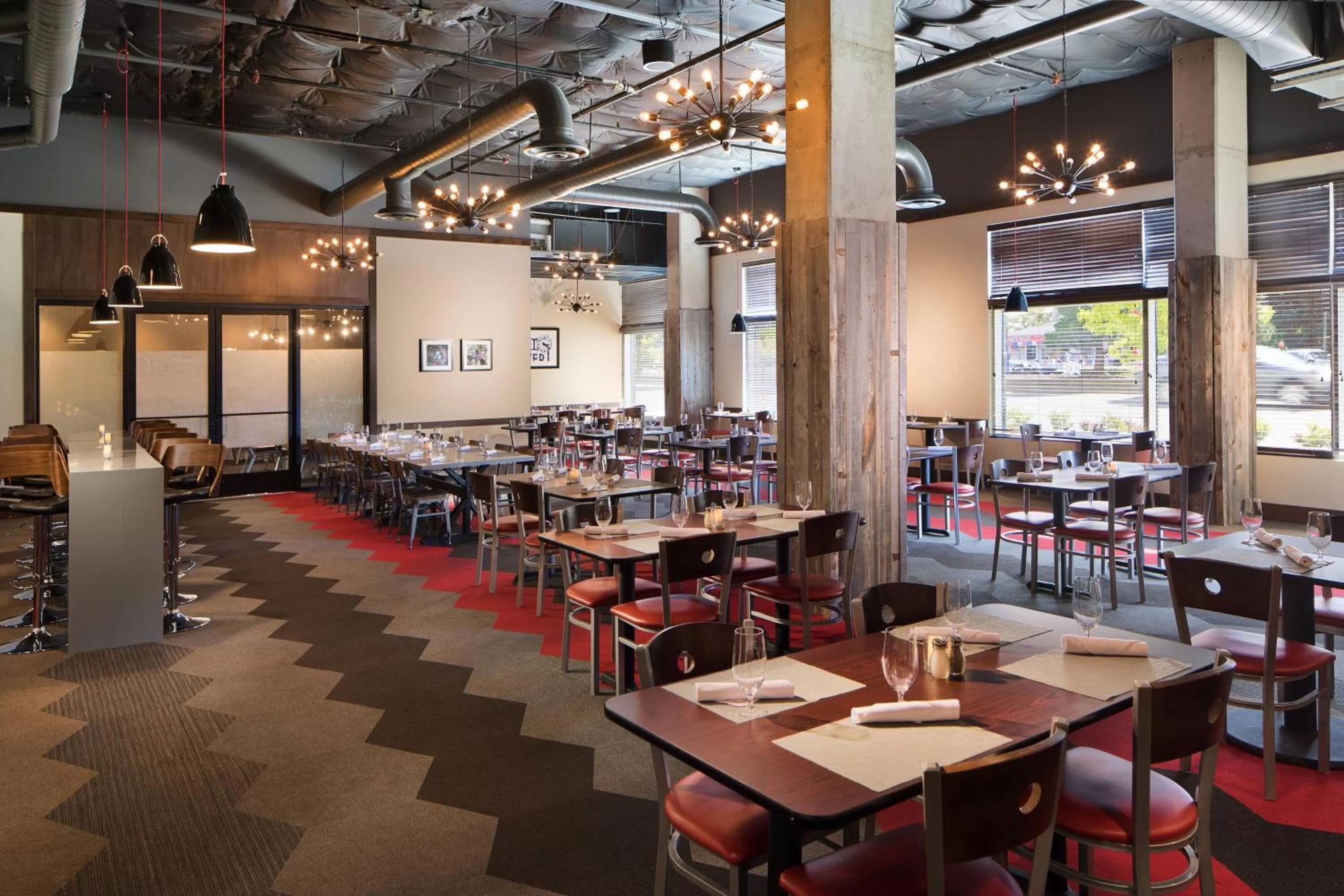 Restaurant/places to eat in Four Points by Sheraton Seattle Airport South