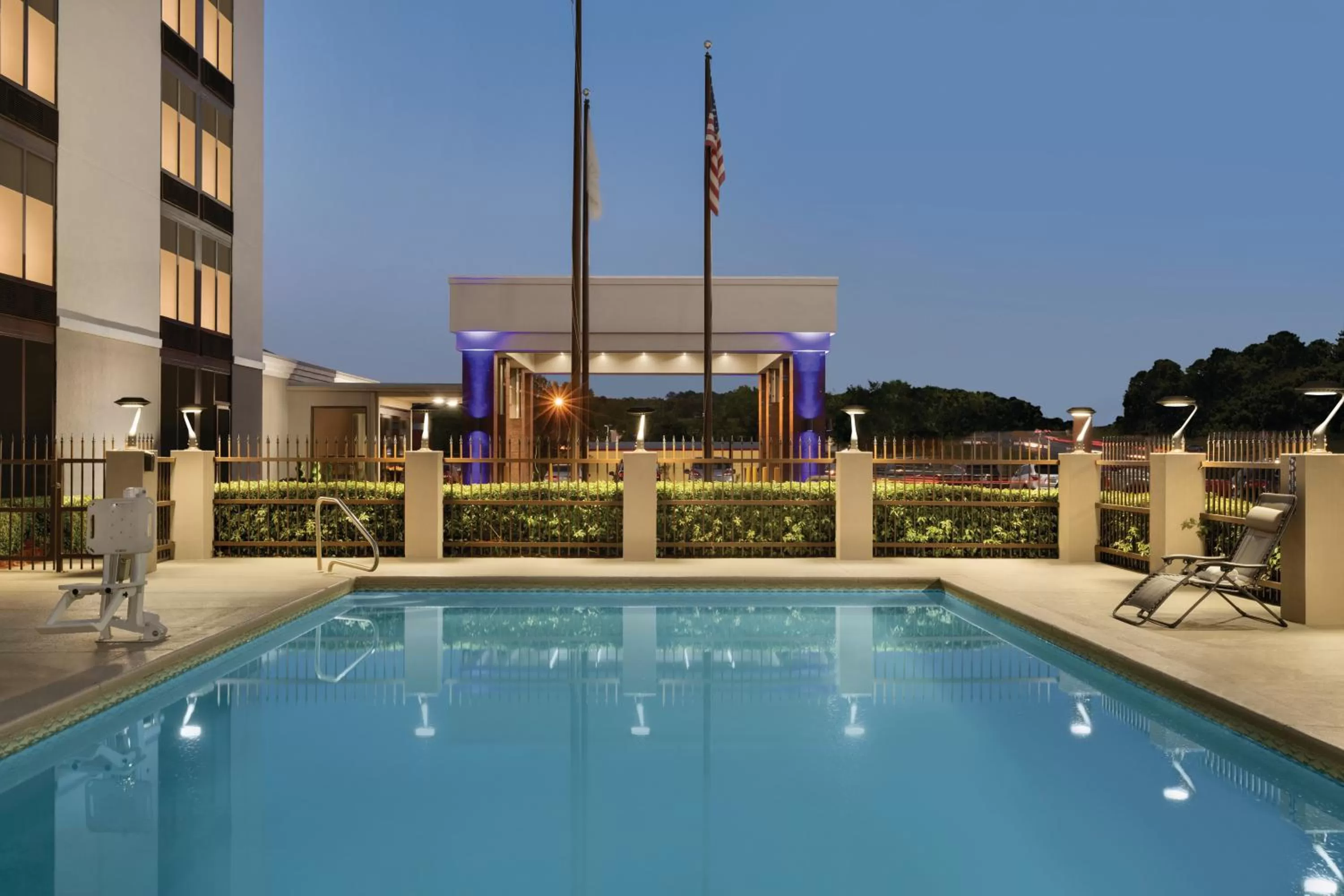 Swimming pool in La Quinta inn & suites by Wyndham Dothan