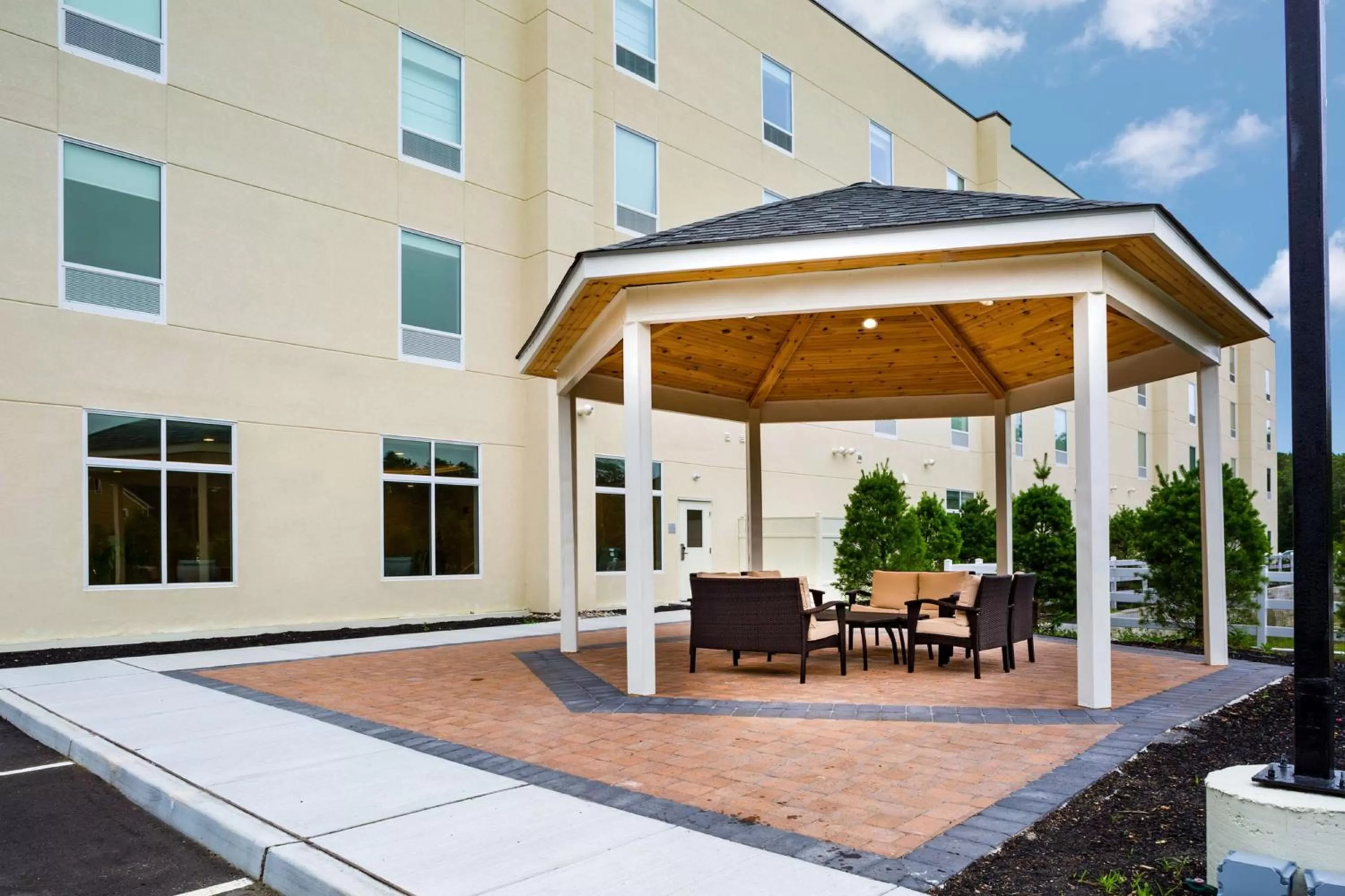 Patio in Hampton Inn Atlantic City/Absecon, NJ
