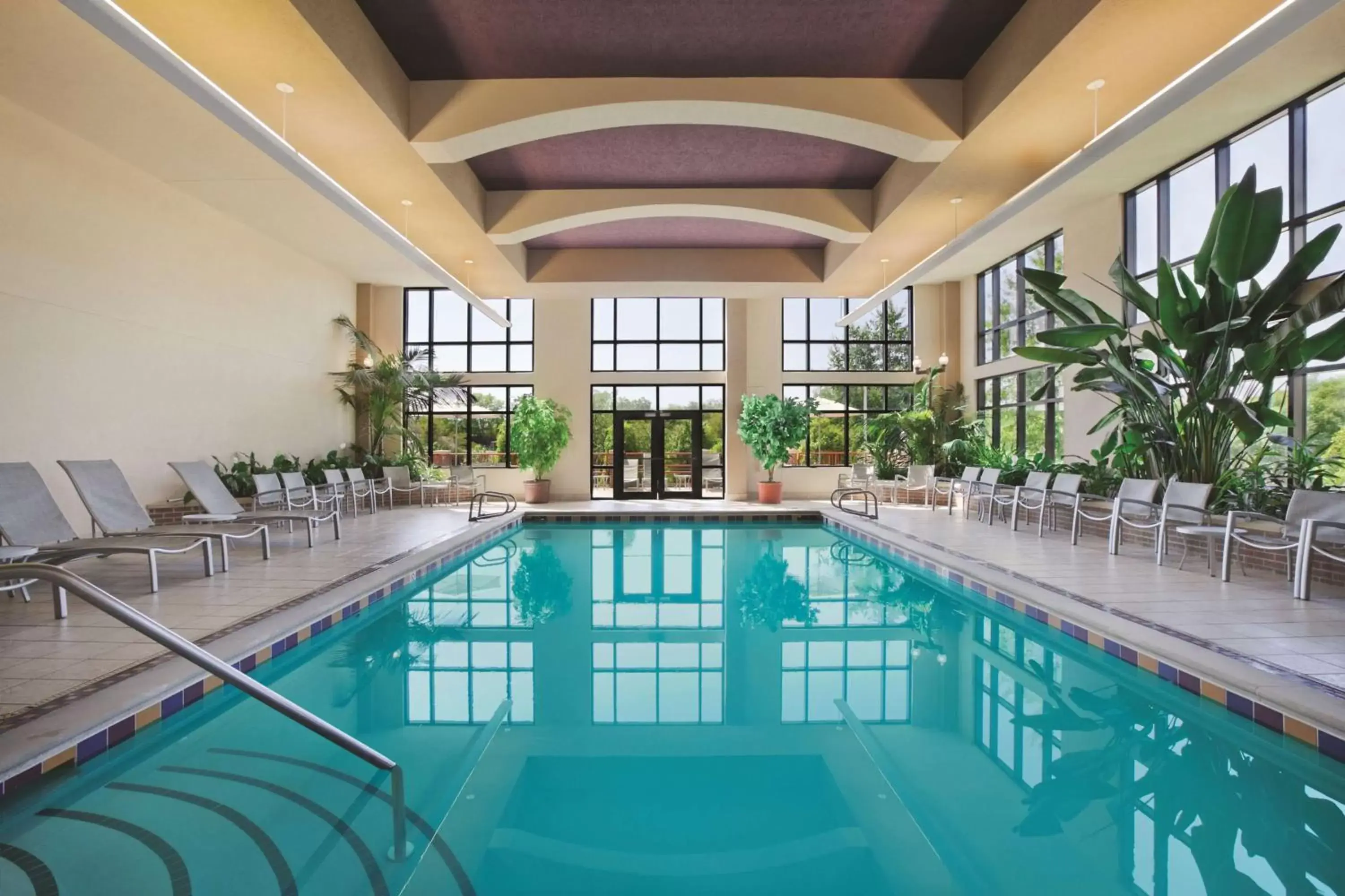 Pool view, Swimming Pool in Embassy Suites Hot Springs - Hotel & Spa