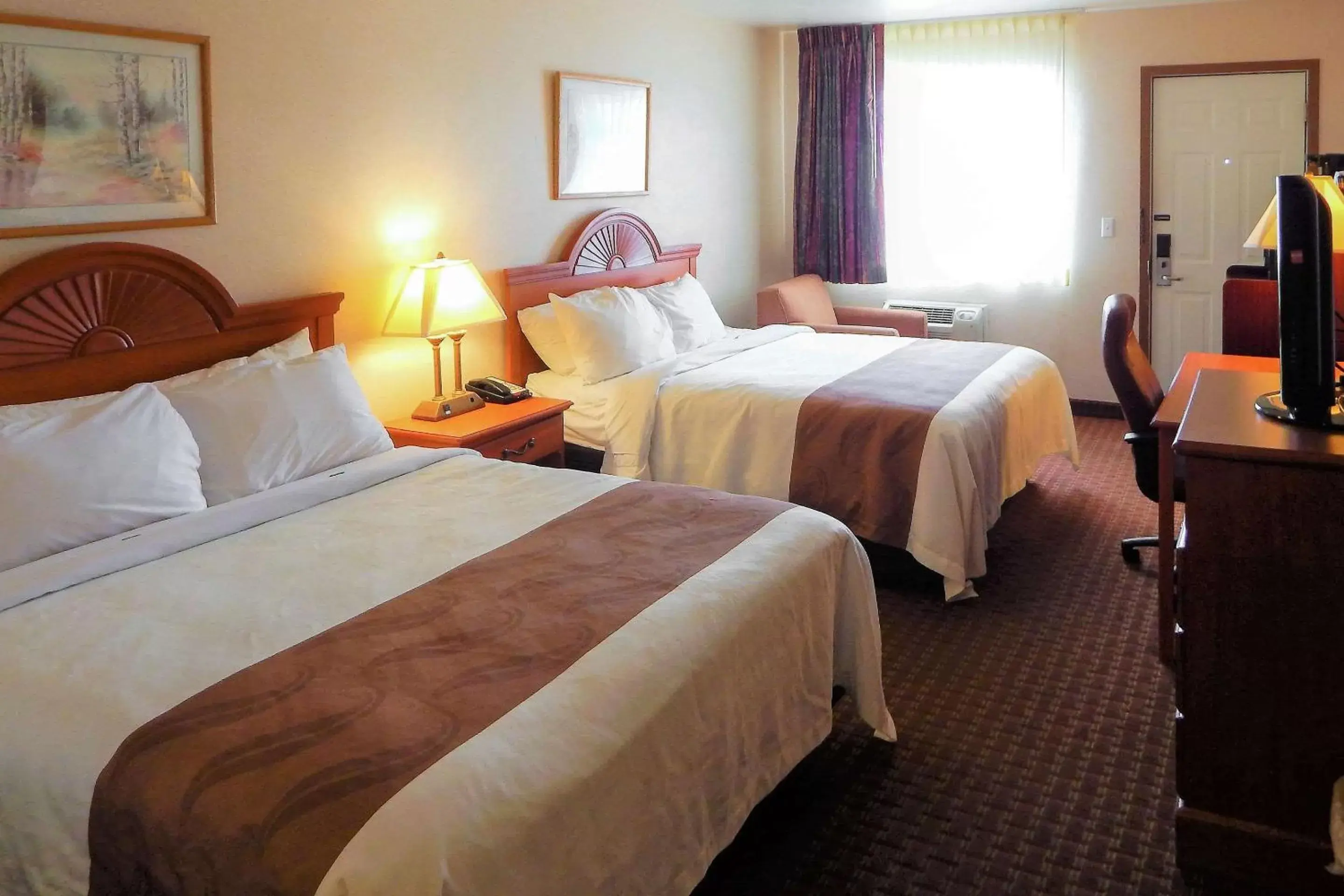 Photo of the whole room, Bed in Quality Inn Sheridan