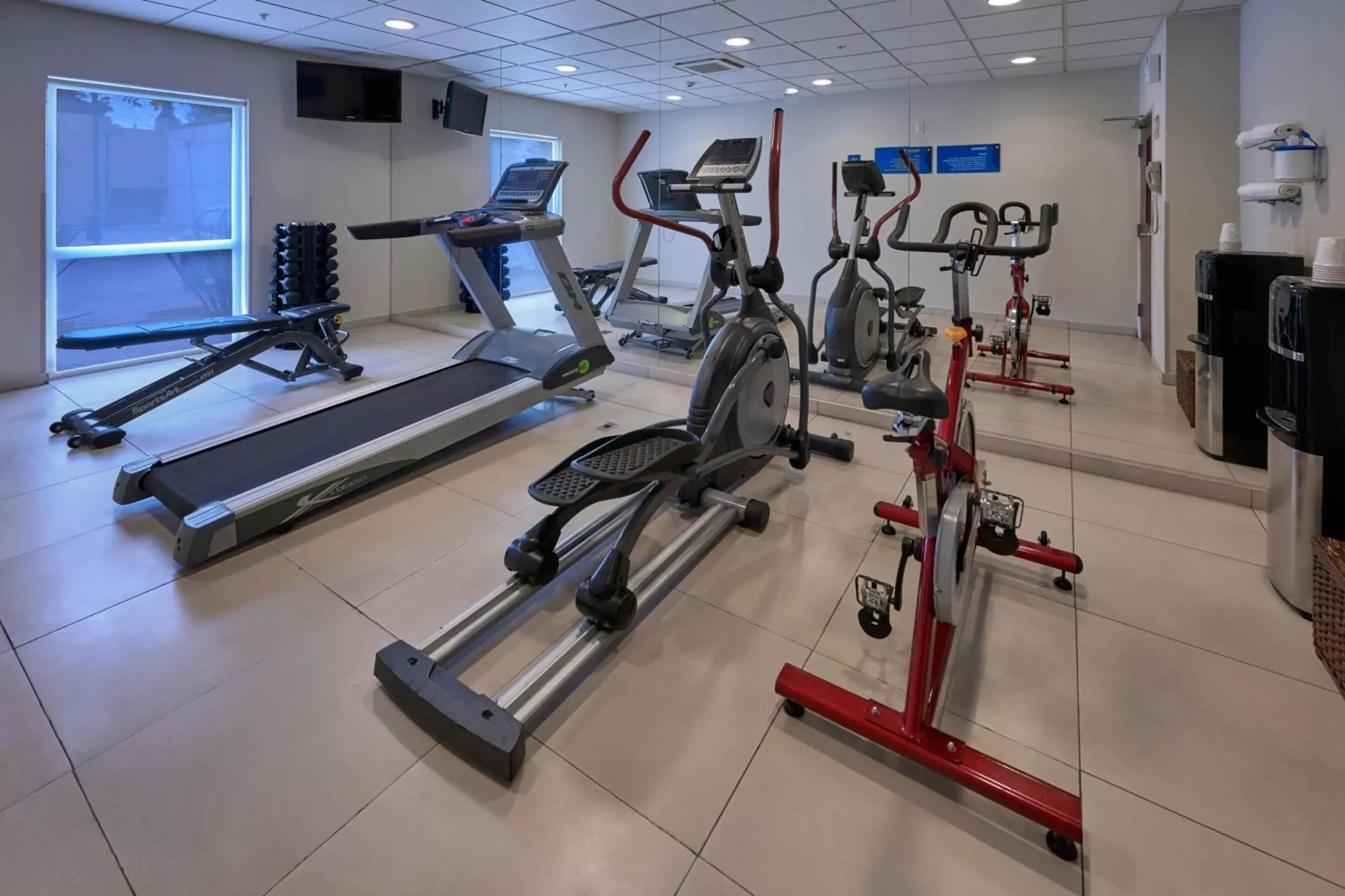 Fitness centre/facilities, Fitness Center/Facilities in City Express by Marriott Xalapa