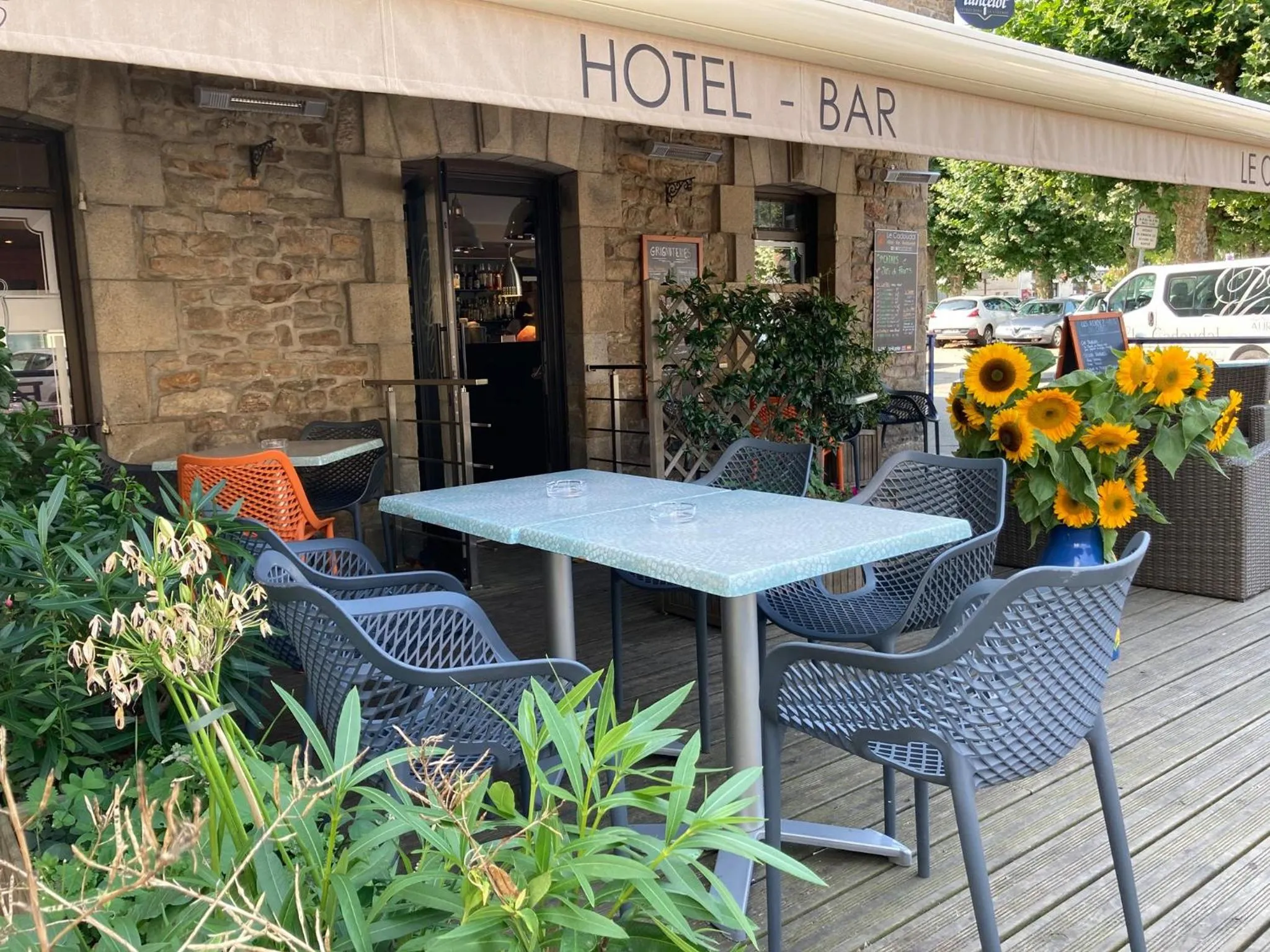 Patio in Le Cadoudal