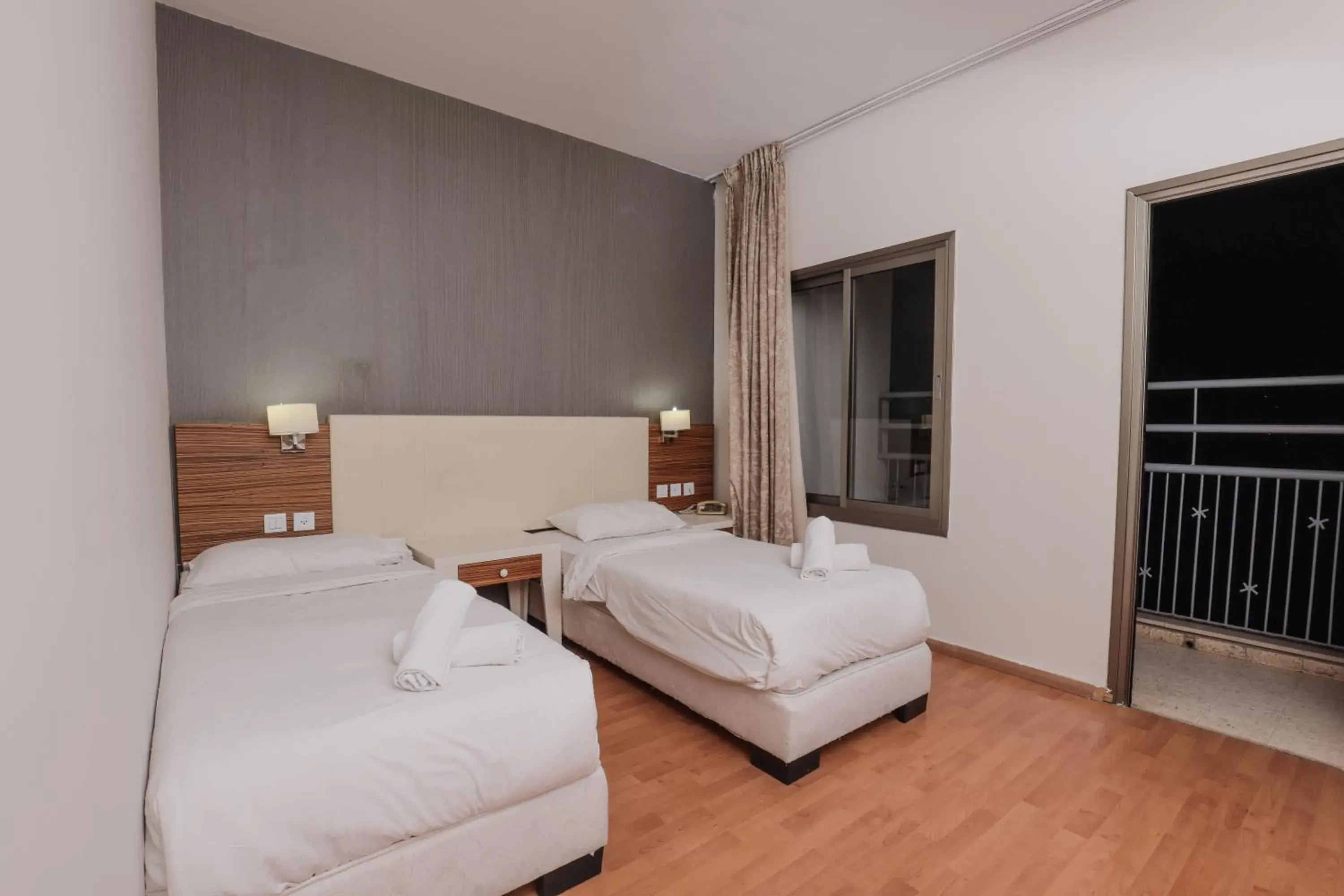 Twin Room - single occupancy in Tabar Hotel Twin Room - single occupancy in Tabar Hotel