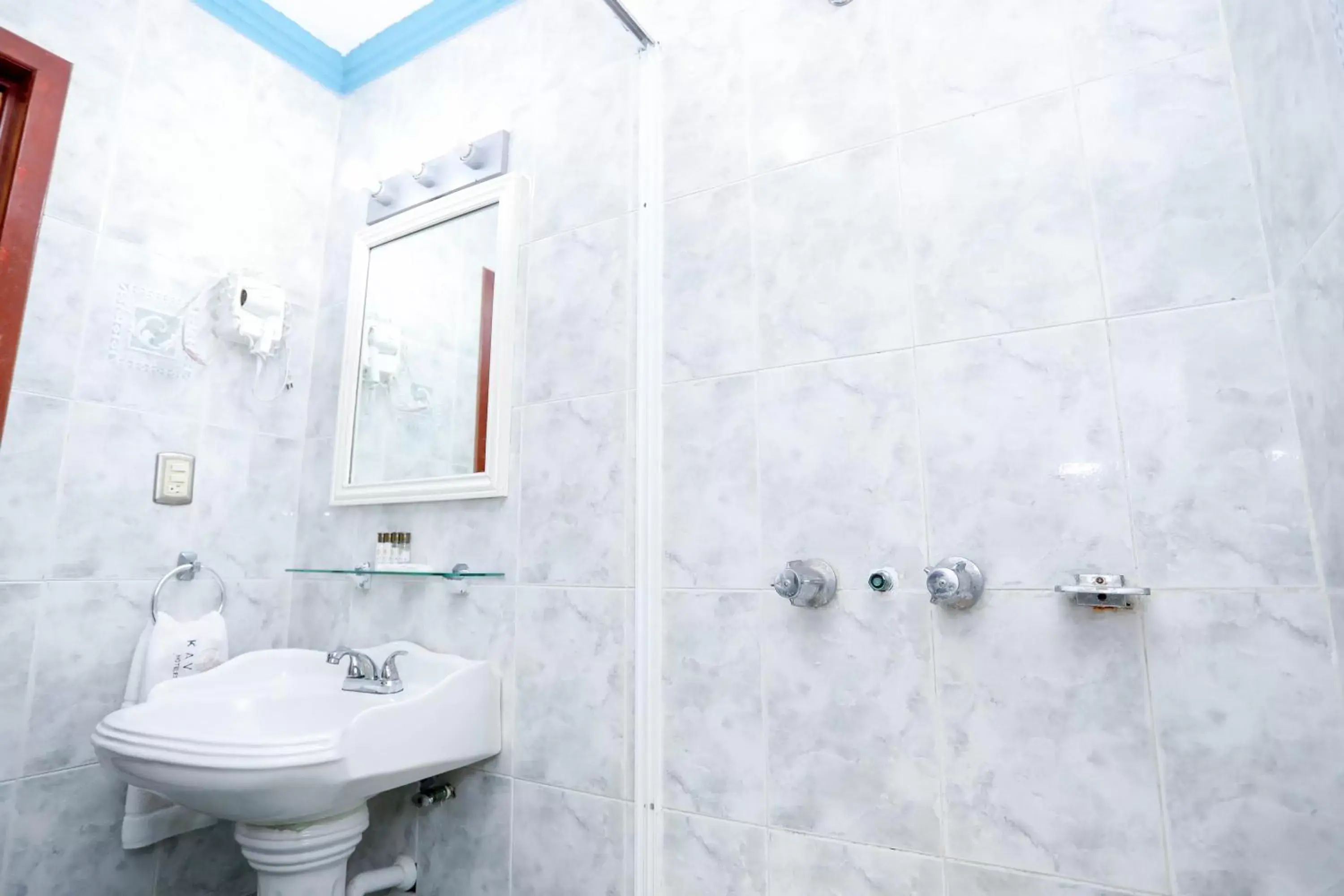 Bathroom in Hotel Avenida Cancun