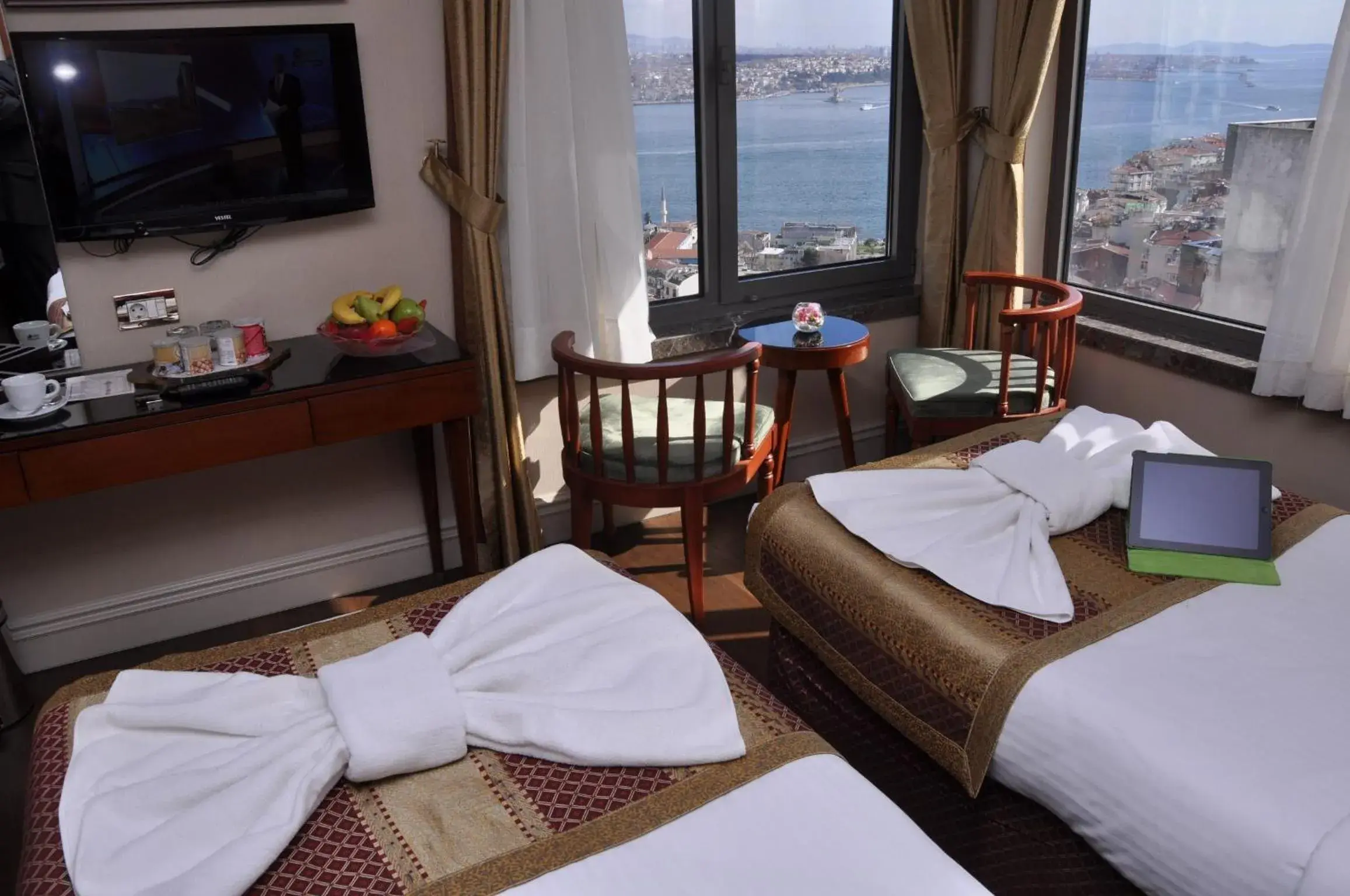 Six-Bedroom Apartment with Bosphorus and Taksim Square View in Taksim Star Hotel