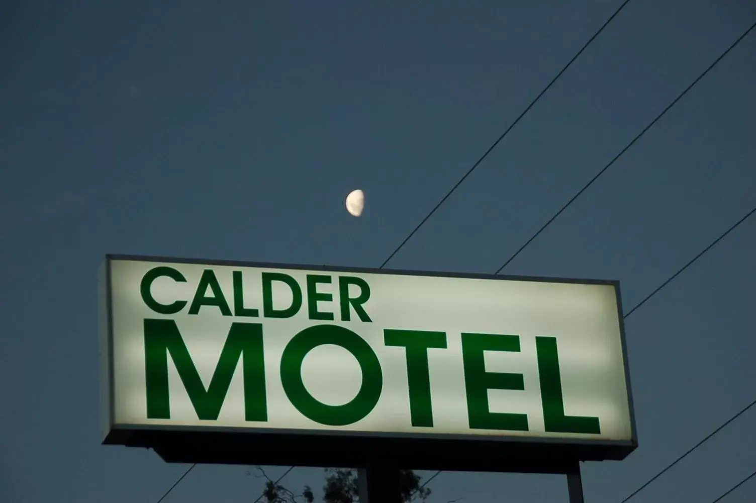 Facade/entrance in Calder Motel