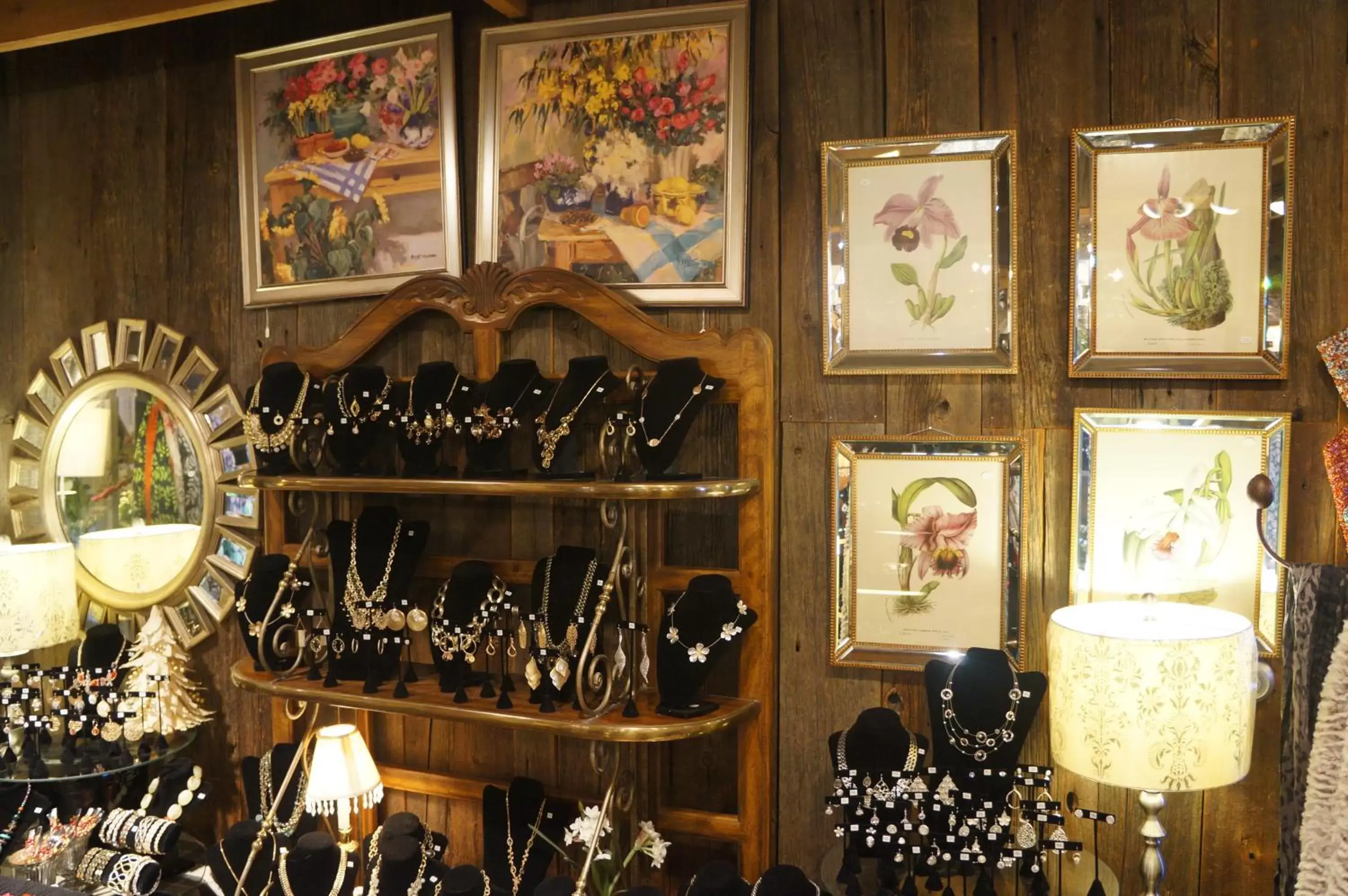 On-site shops in Greenbrier Inn Killington