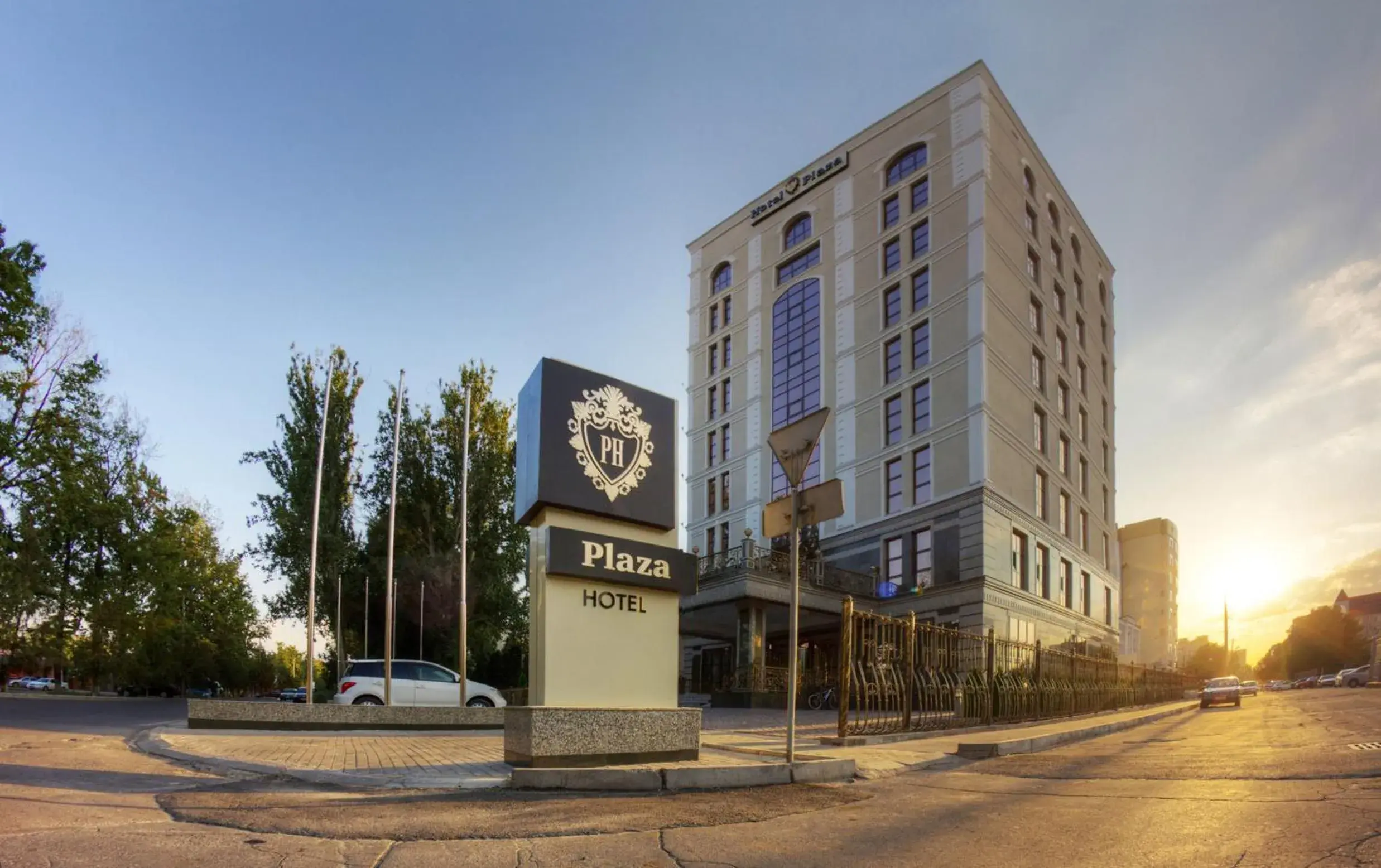 Facade/entrance, Property Building in Plaza Hotel Bishkek