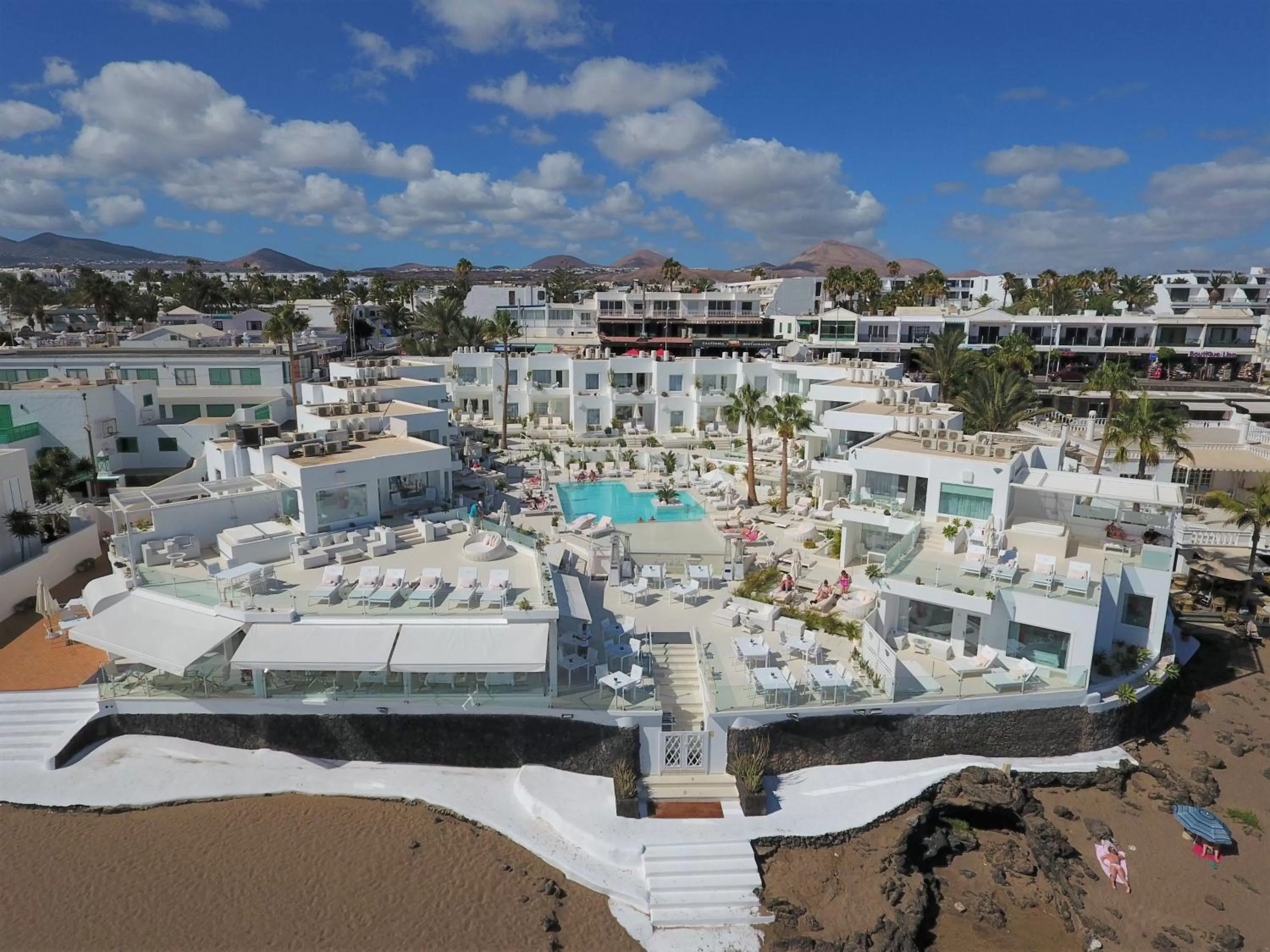 Property building in Lani's Suites de Luxe - Adults Only