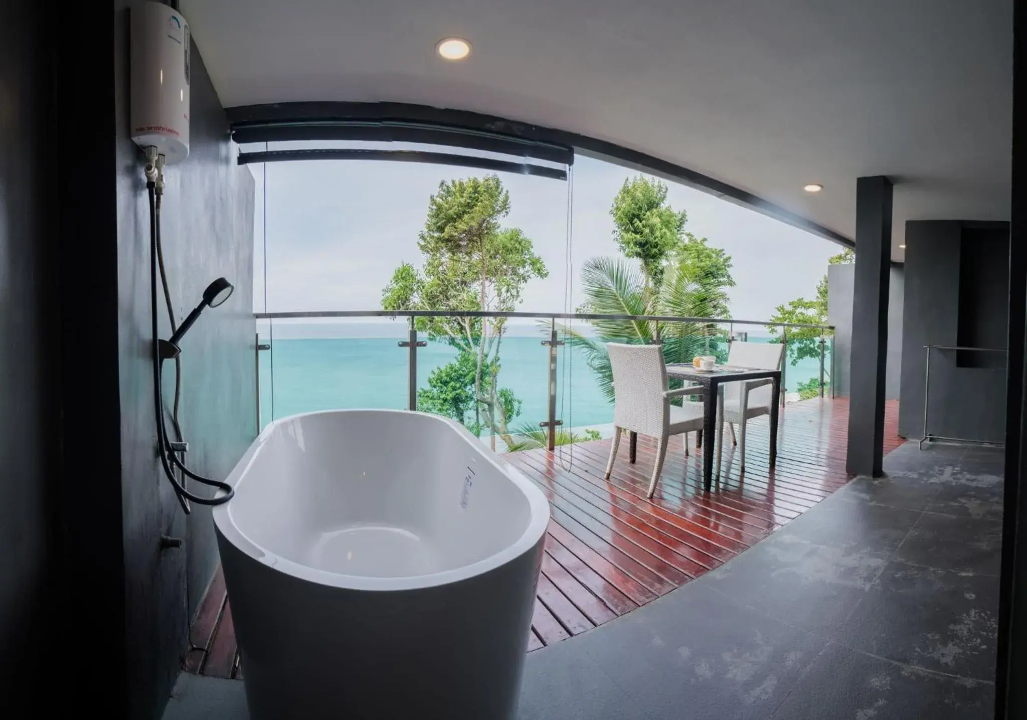 Sea view in Cliff Lanta Suite-Koh Lanta Krabi