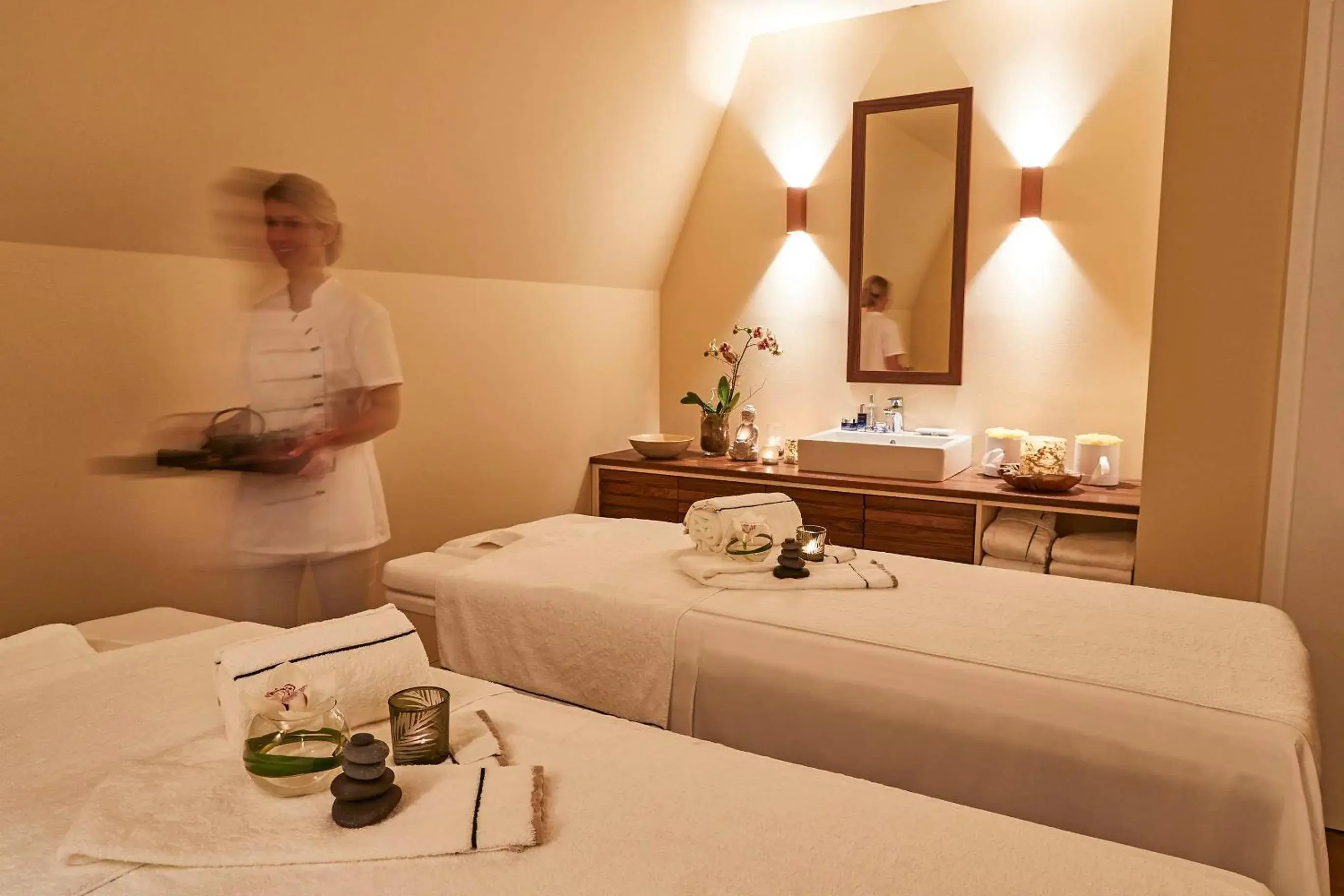 Spa and wellness centre/facilities in Kempinski Hotel Taschenbergpalais Dresden