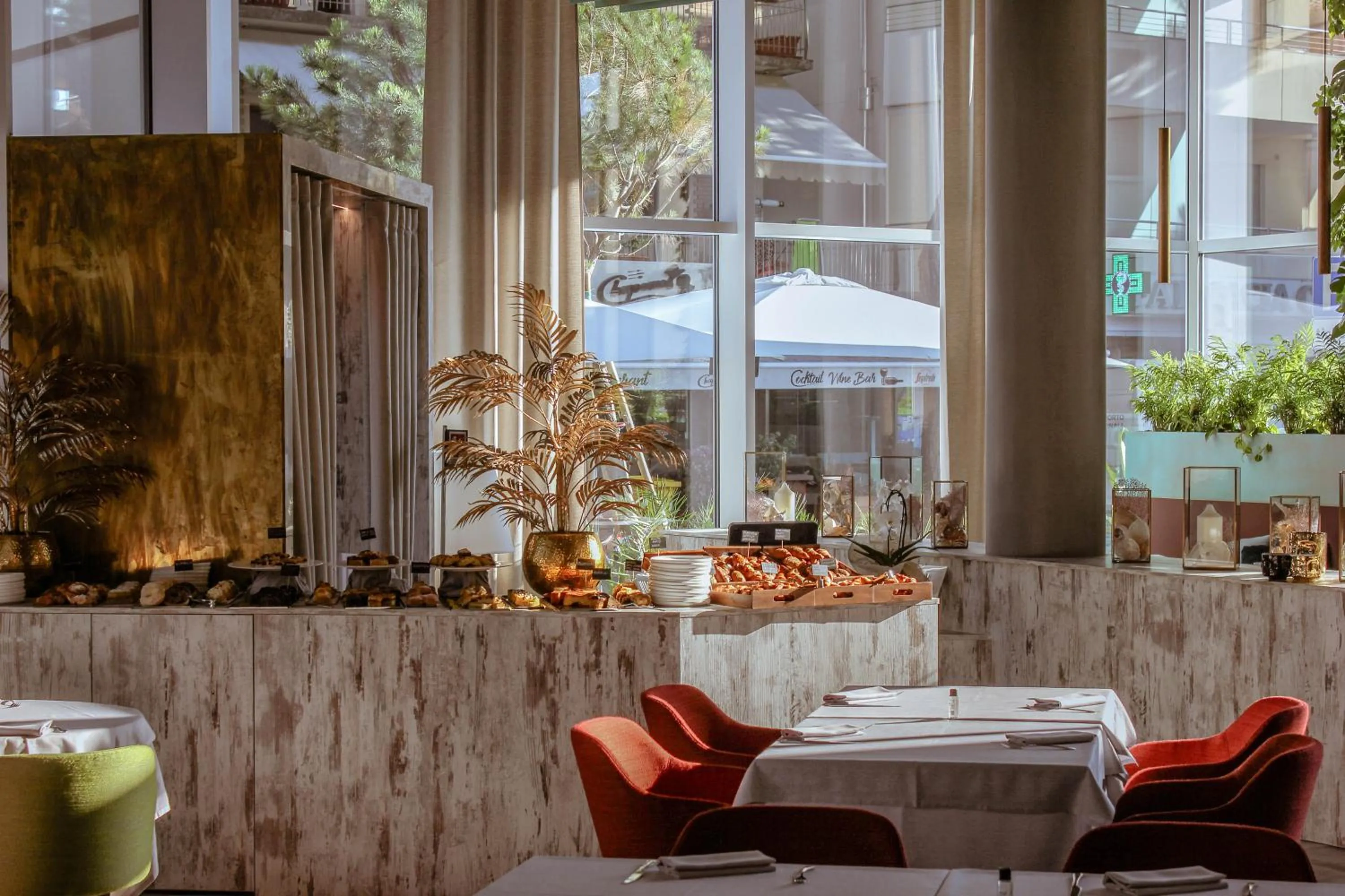 Breakfast in J44 Lifestyle Hotel