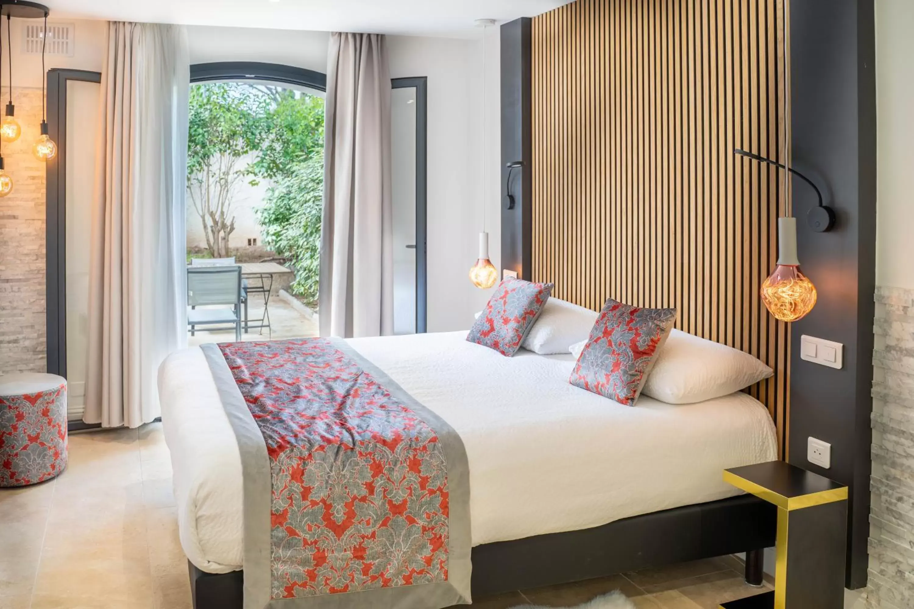 Double Room COSY with Terrace in Le Confidentiel Hôtel & SPA Double Room COSY with Terrace in Le Confidentiel Hôtel & SPA