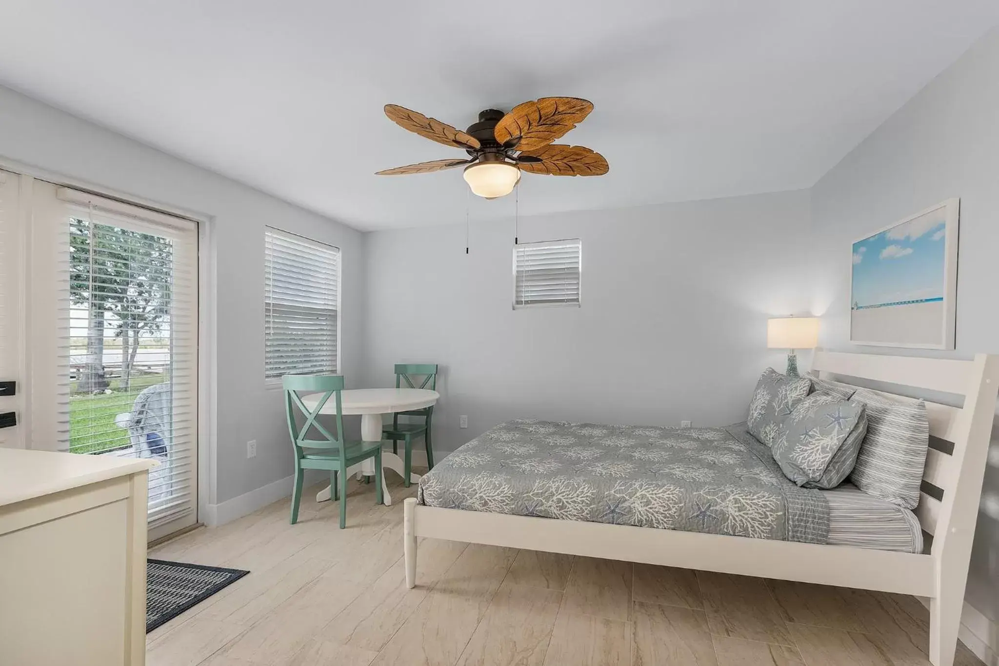 Bed in Matlacha on Shoreview Bed in Matlacha on Shoreview