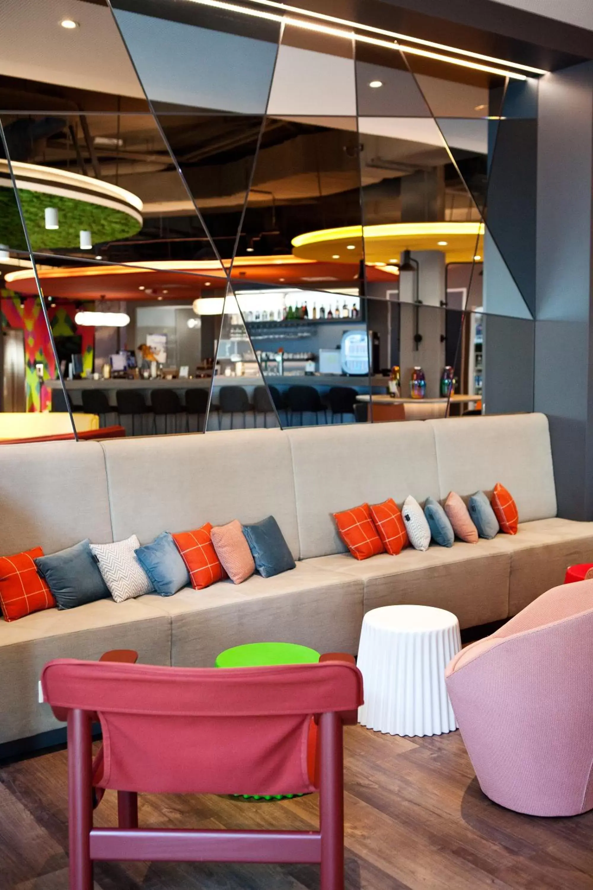 Lobby or reception in ibis Styles Parndorf Neusiedler See