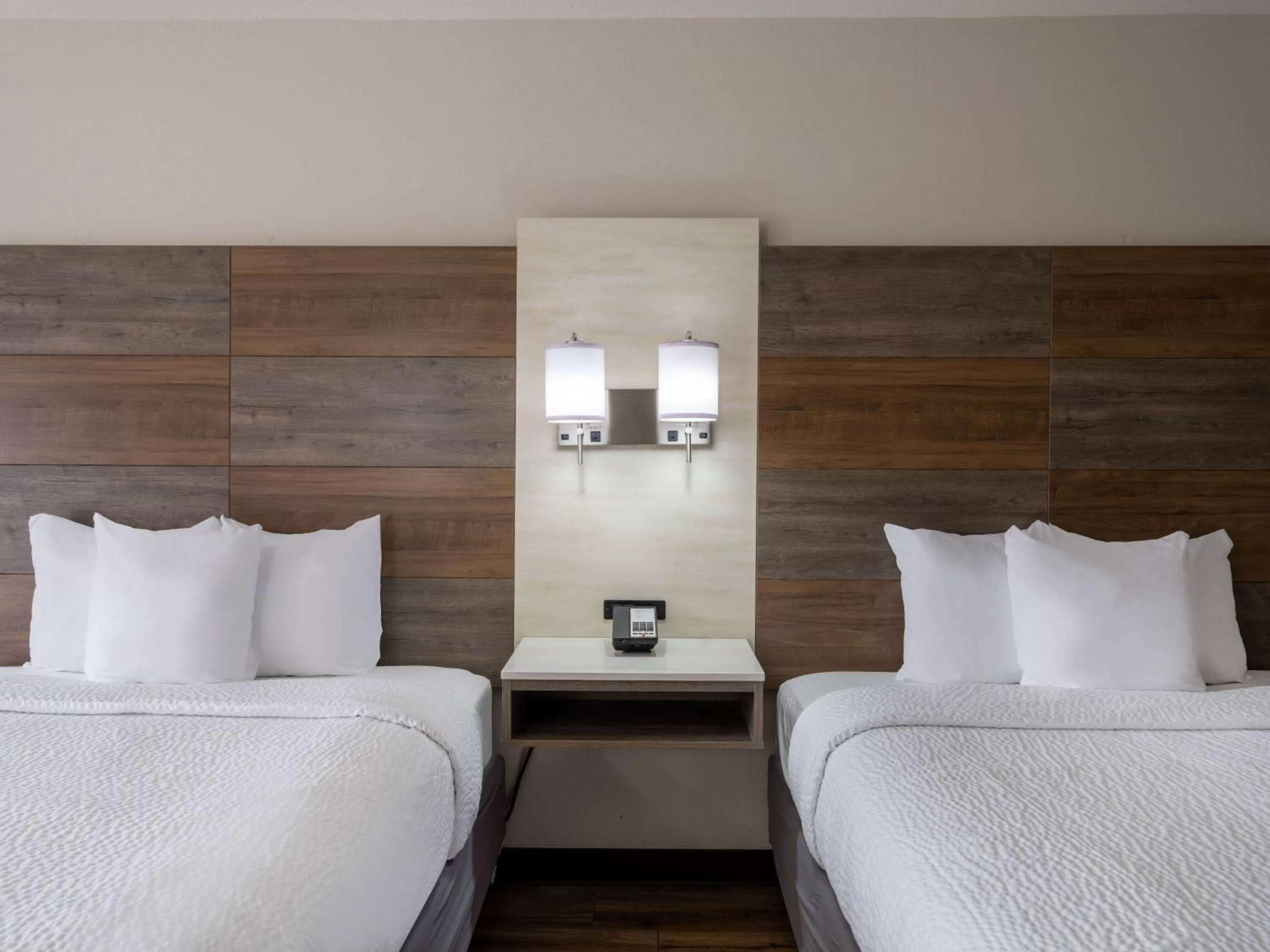 Photo of the whole room, Bed in Days Inn by Wyndham Clemson