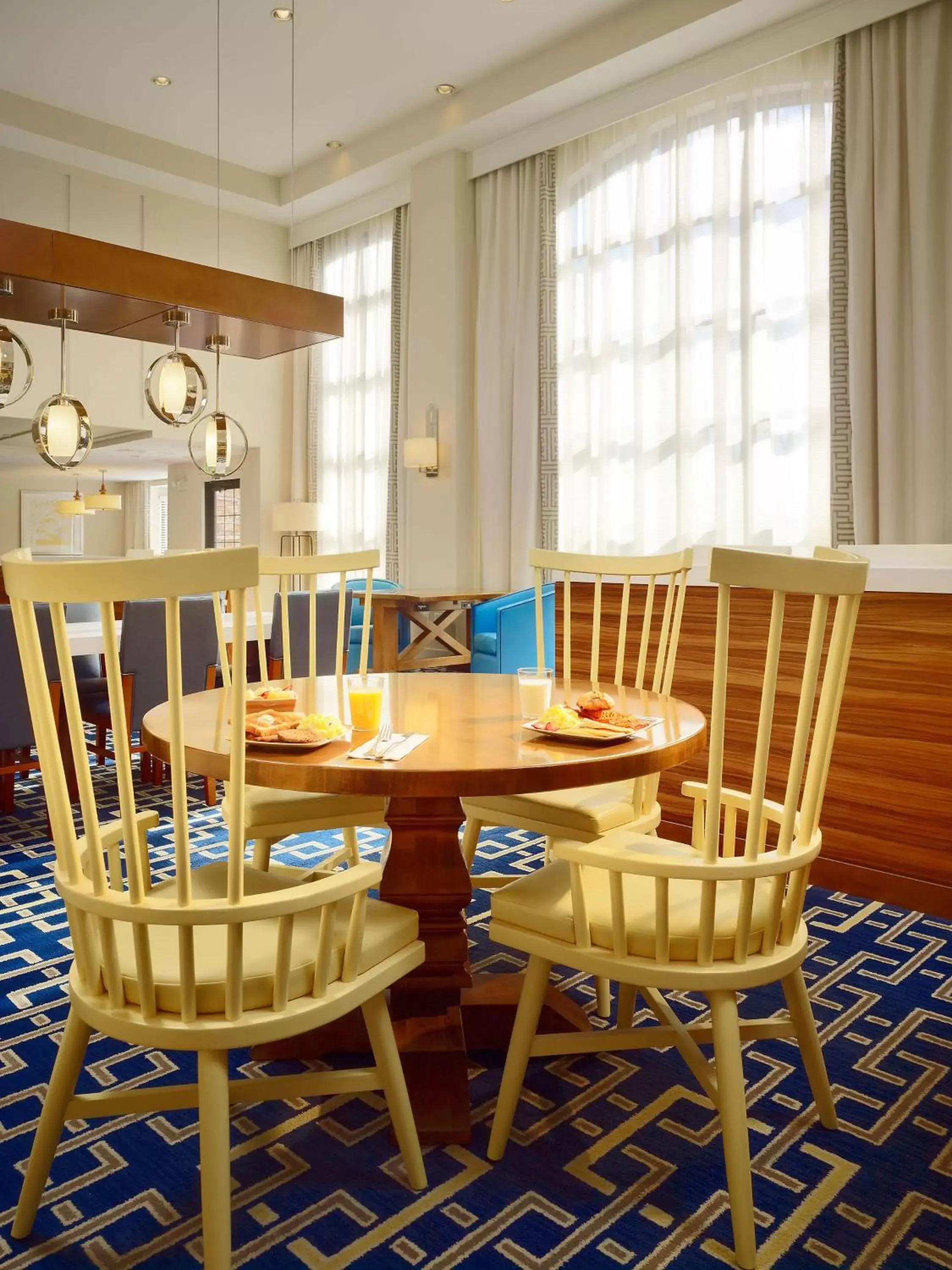 Restaurant/places to eat, Dining Area in Sonesta ES Suites Boston Burlington