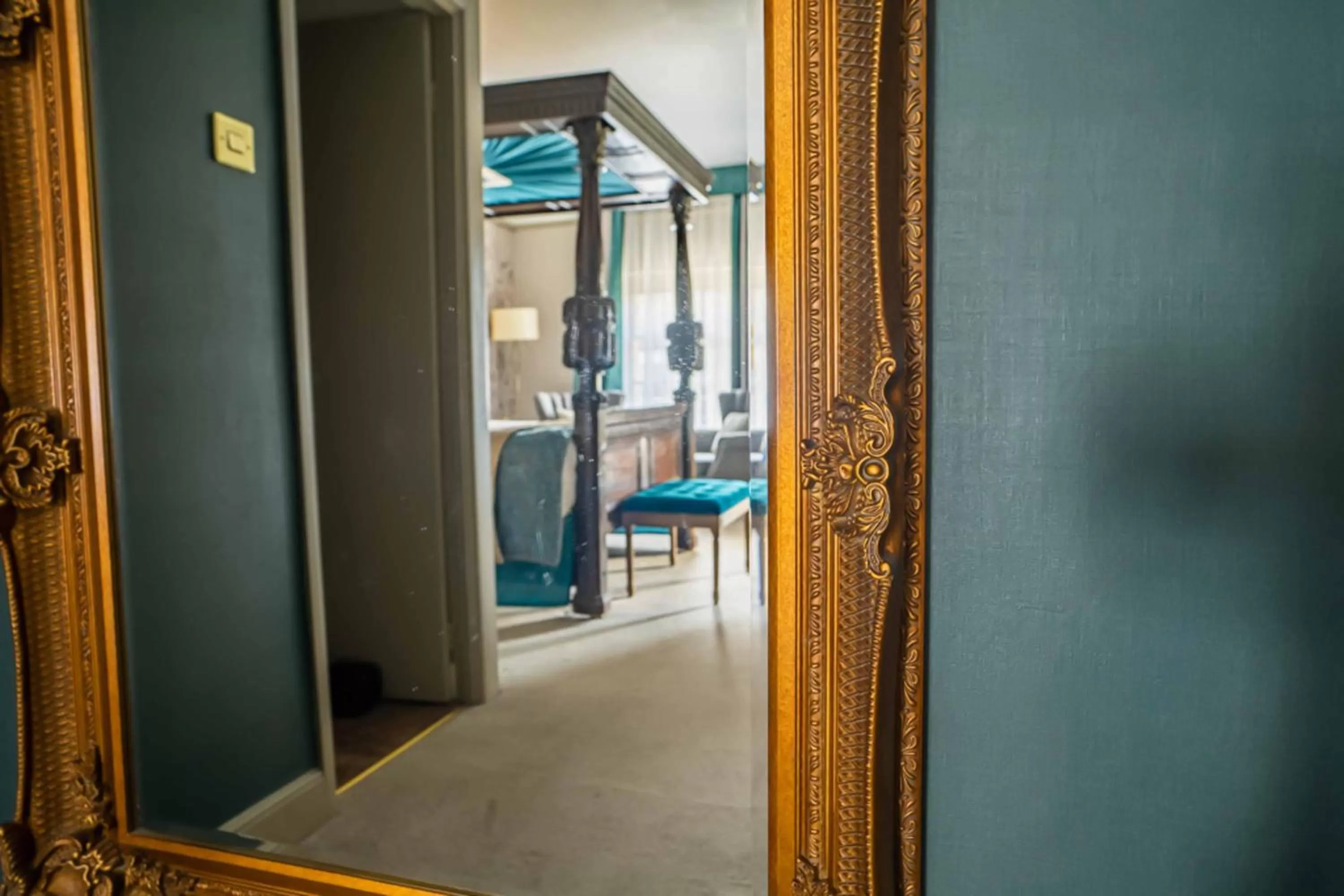 Bedroom, Bed in The Swan Hotel, Wells, Somerset - The Coaching Inn Group