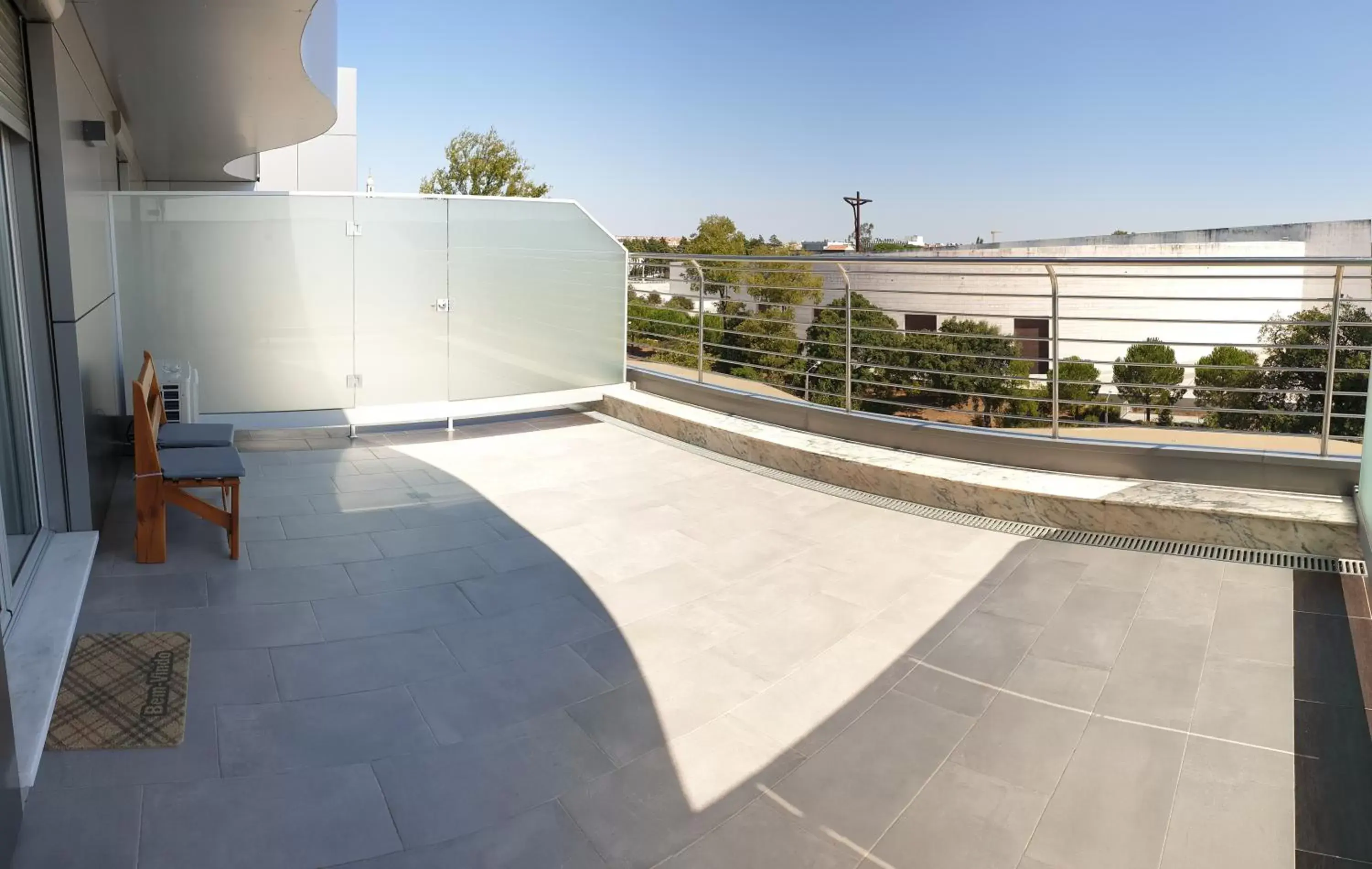 Balcony/Terrace, Swimming Pool in Hotel Aleluia