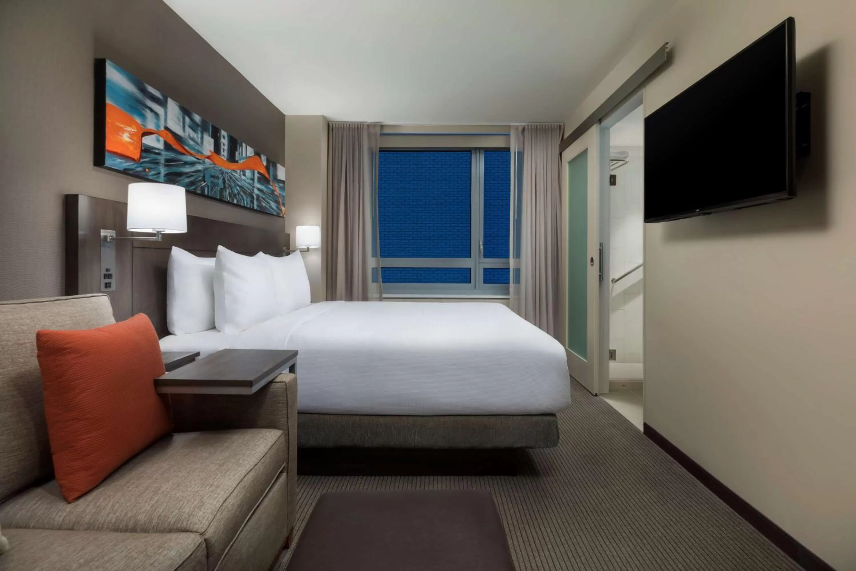 Photo of the whole room, Bed in Hyatt Place New York City - Times Square