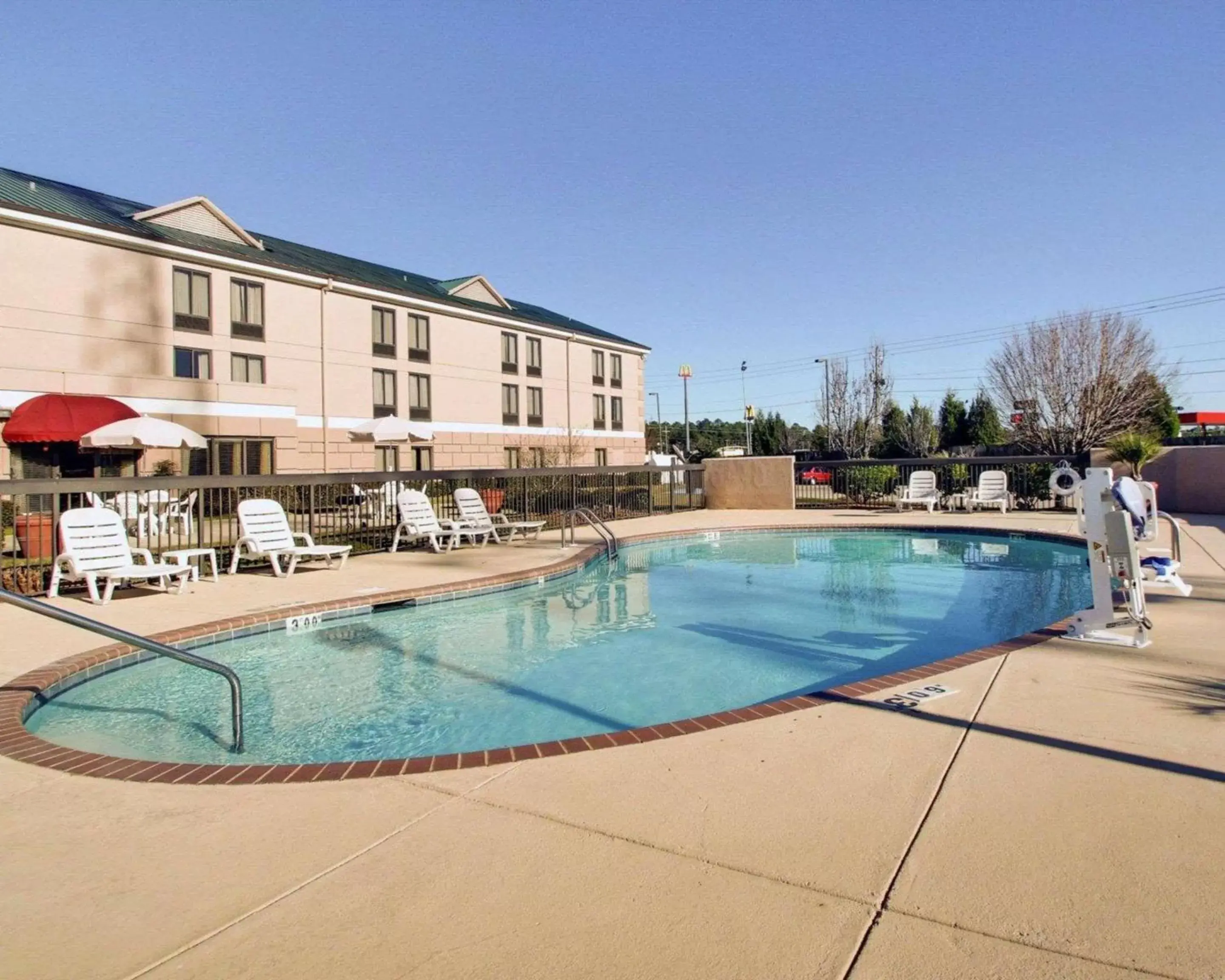 On site, Swimming Pool in Comfort Inn Moss Point Pascagoula