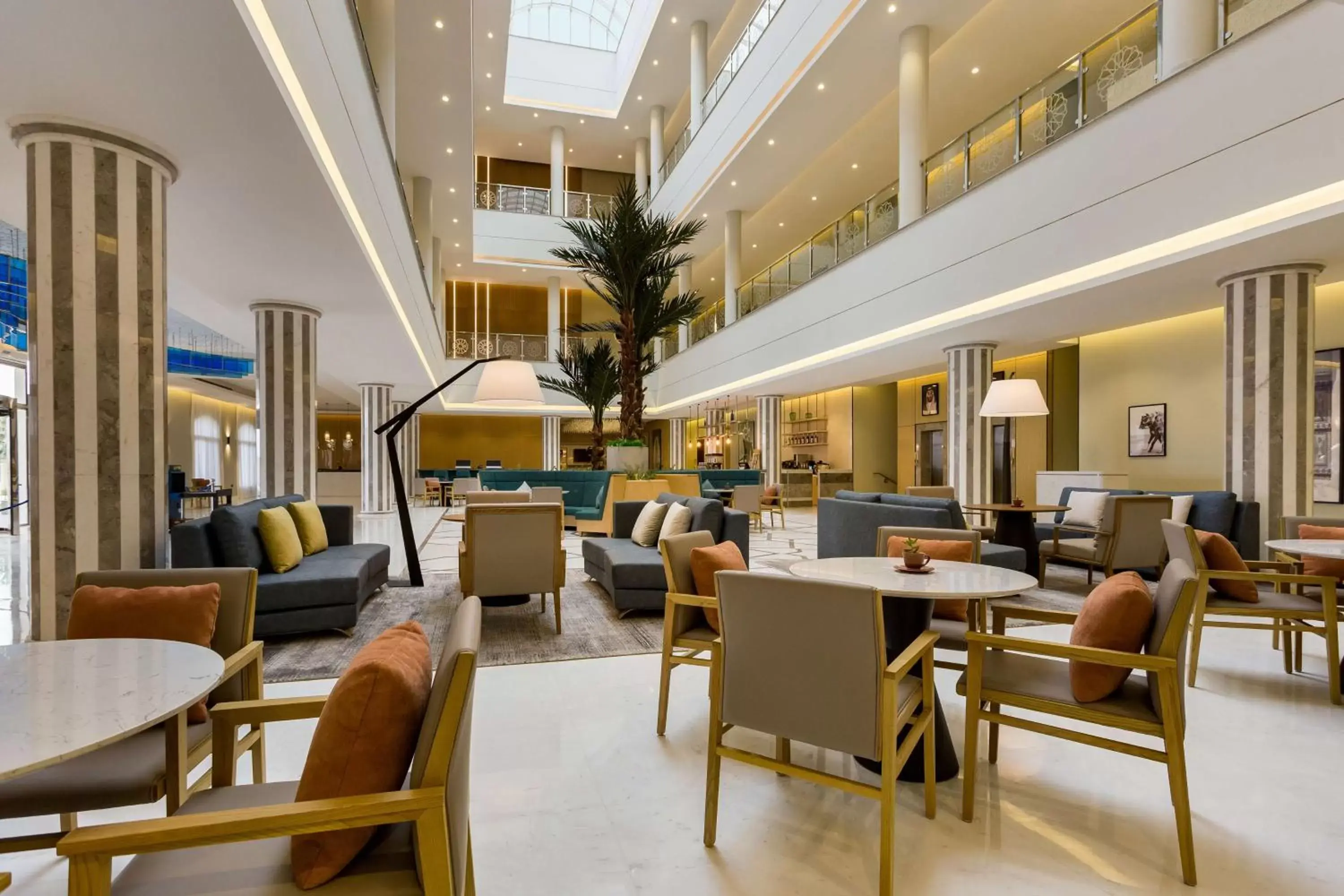 Lobby or reception, Restaurant/Places to Eat in Radisson Hotel Riyadh Airport