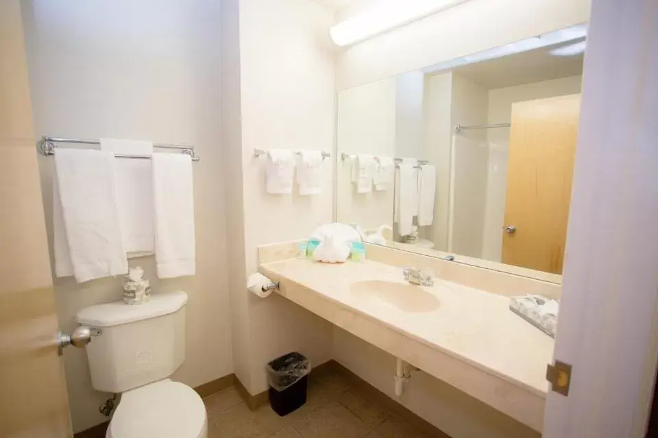 Bathroom in High Country Suites Bathroom in High Country Suites