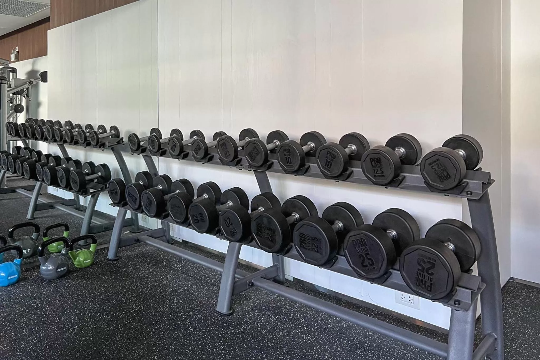 Fitness centre/facilities in Amanta Hotel & Residence Sathorn