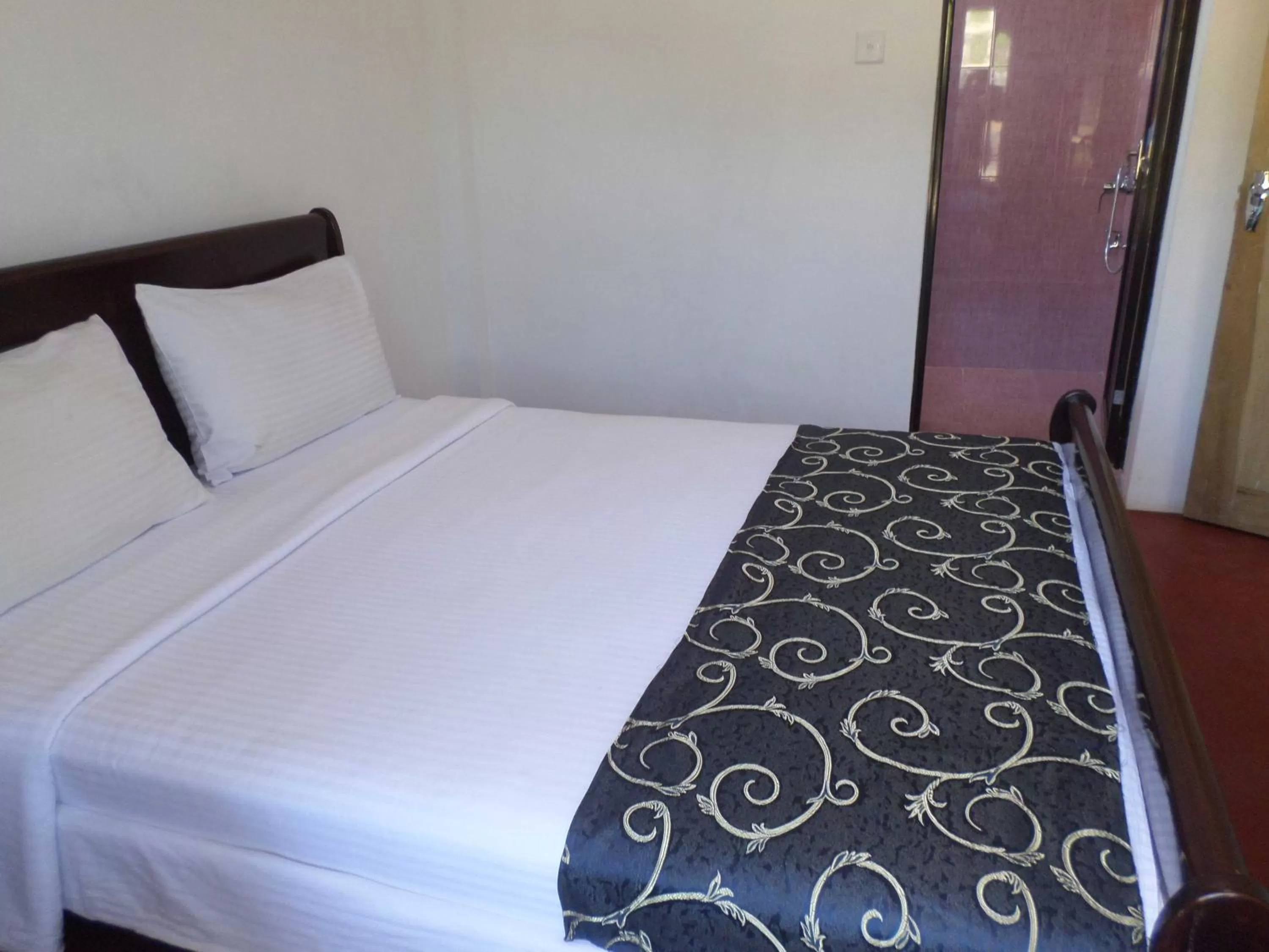 Bedroom, Bed in The Train View