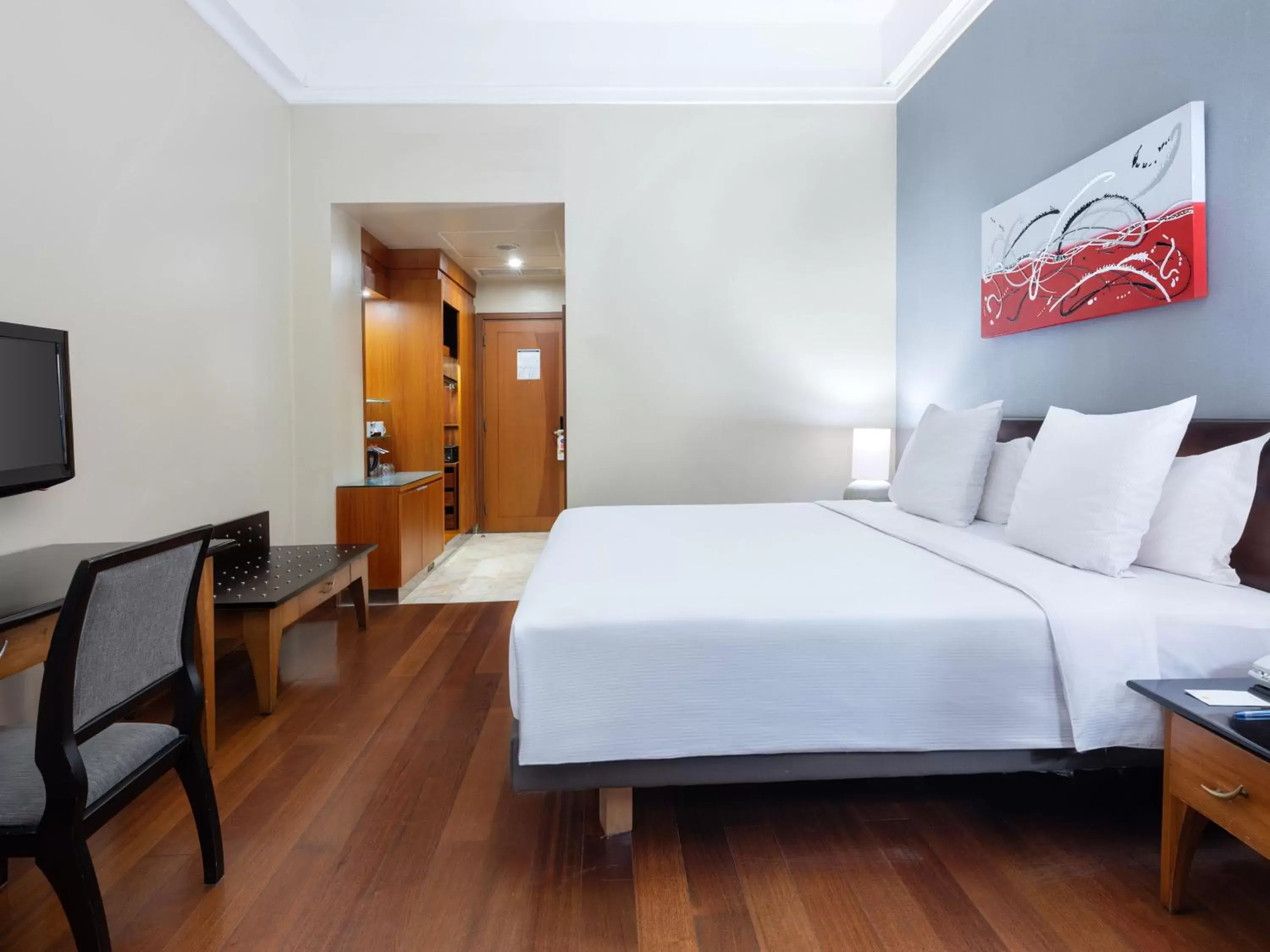 Bedroom, Bed in Kimaya Sudirman Yogyakarta by Harris