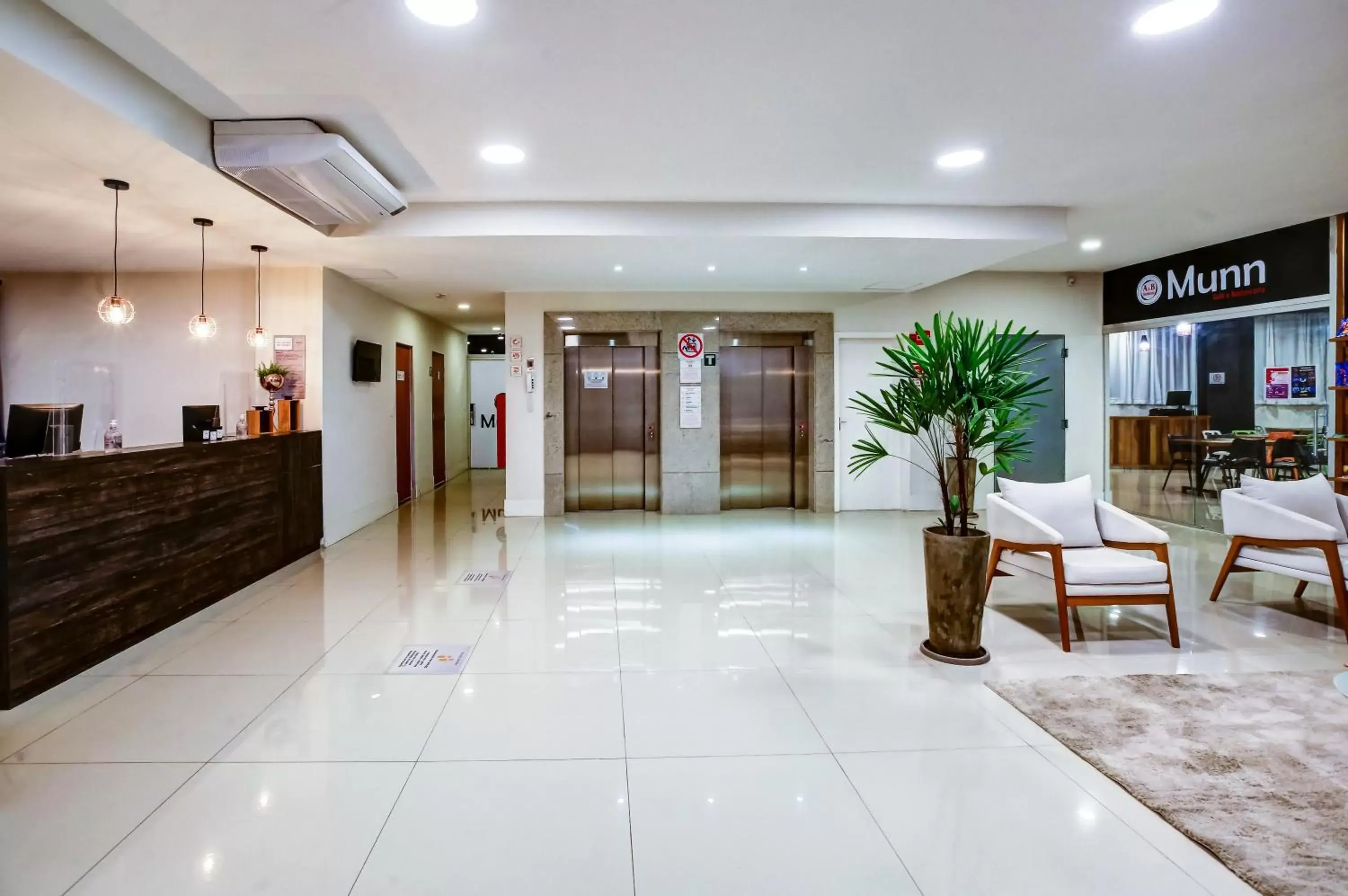 Lobby or reception in Go Inn Contagem - MG Lobby or reception in Go Inn Contagem - MG