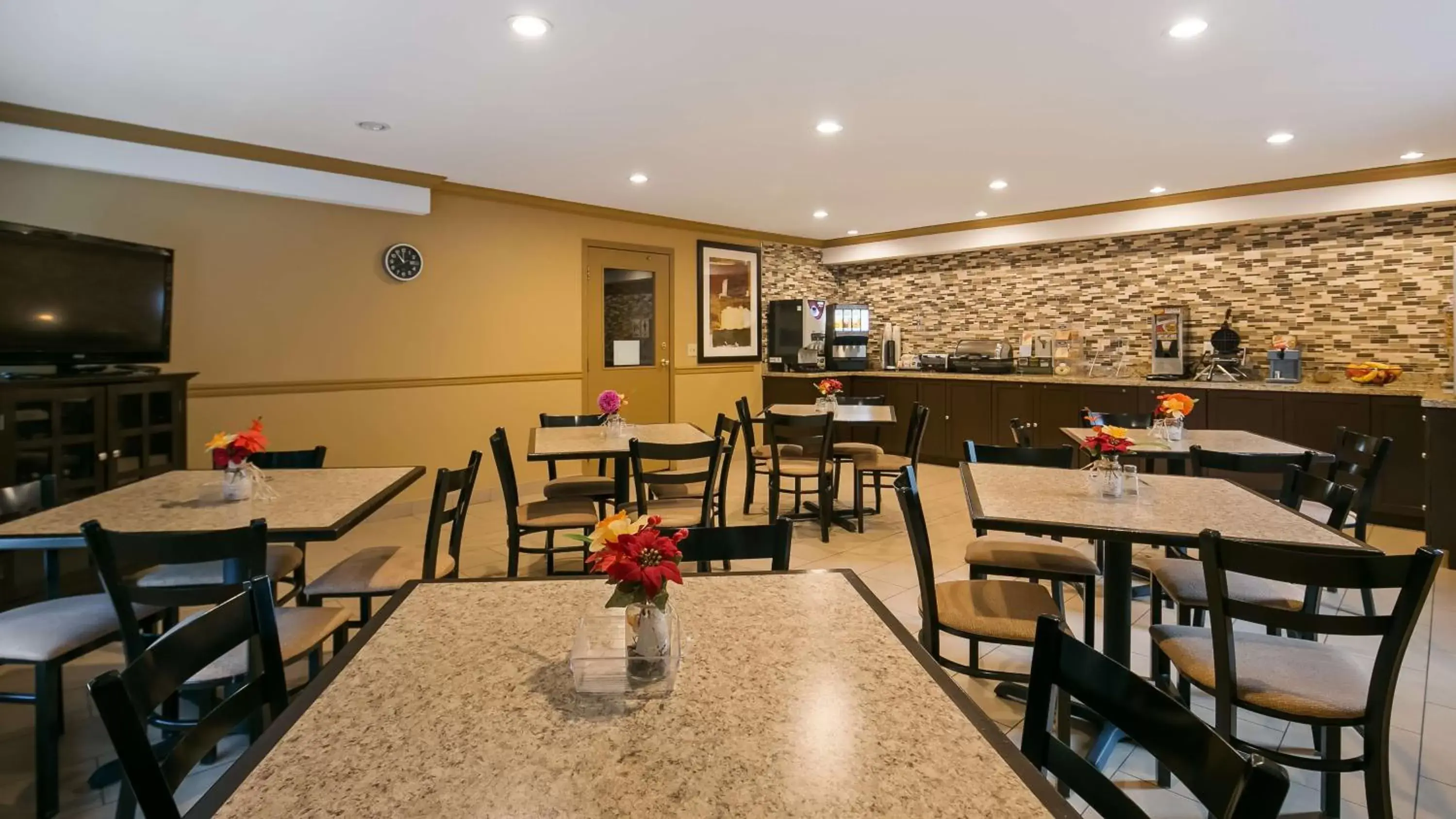 Restaurant/Places to Eat in Best Western Maple Ridge