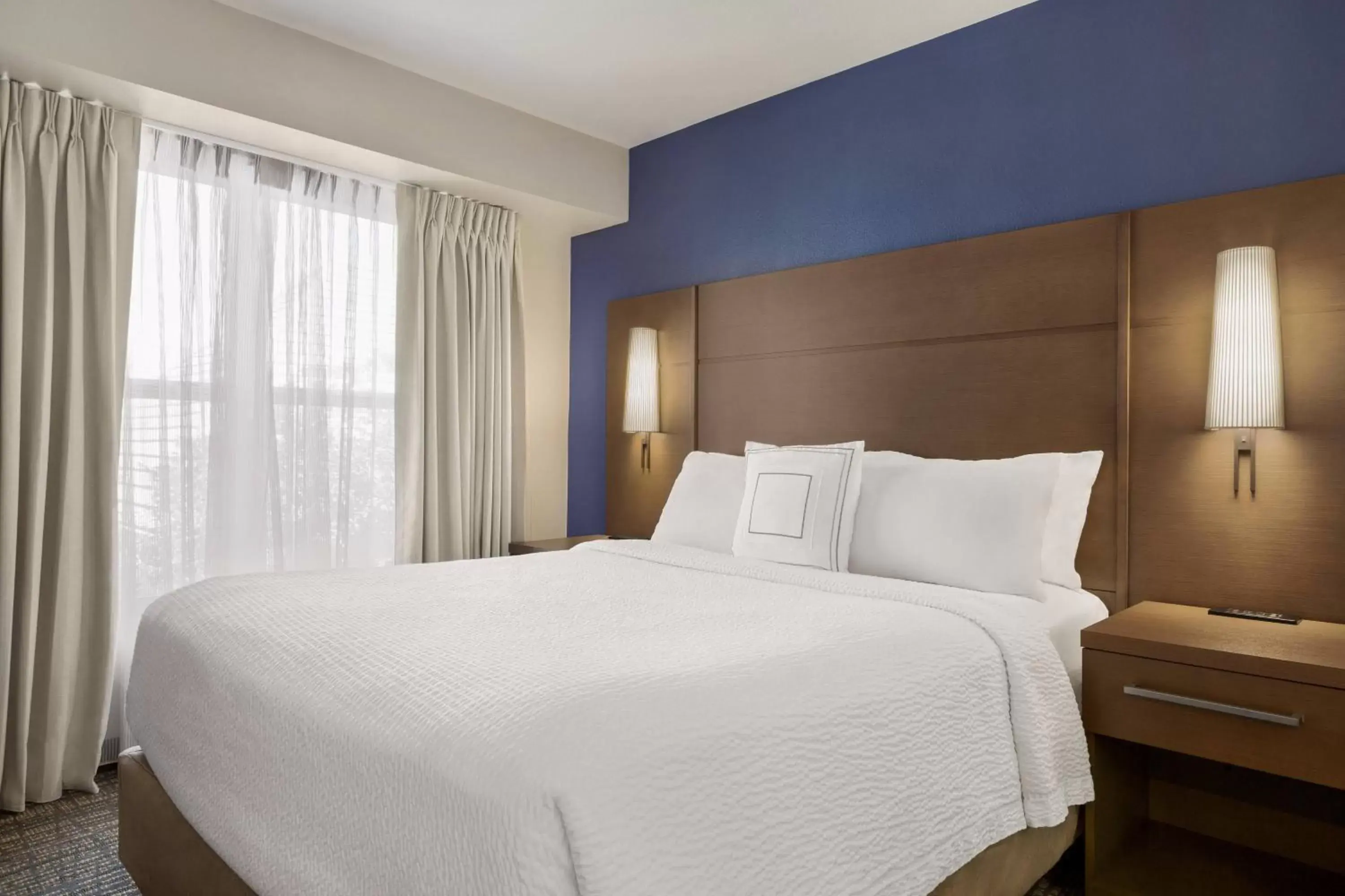 Bedroom, Bed in Residence Inn San Jose South/Morgan Hill