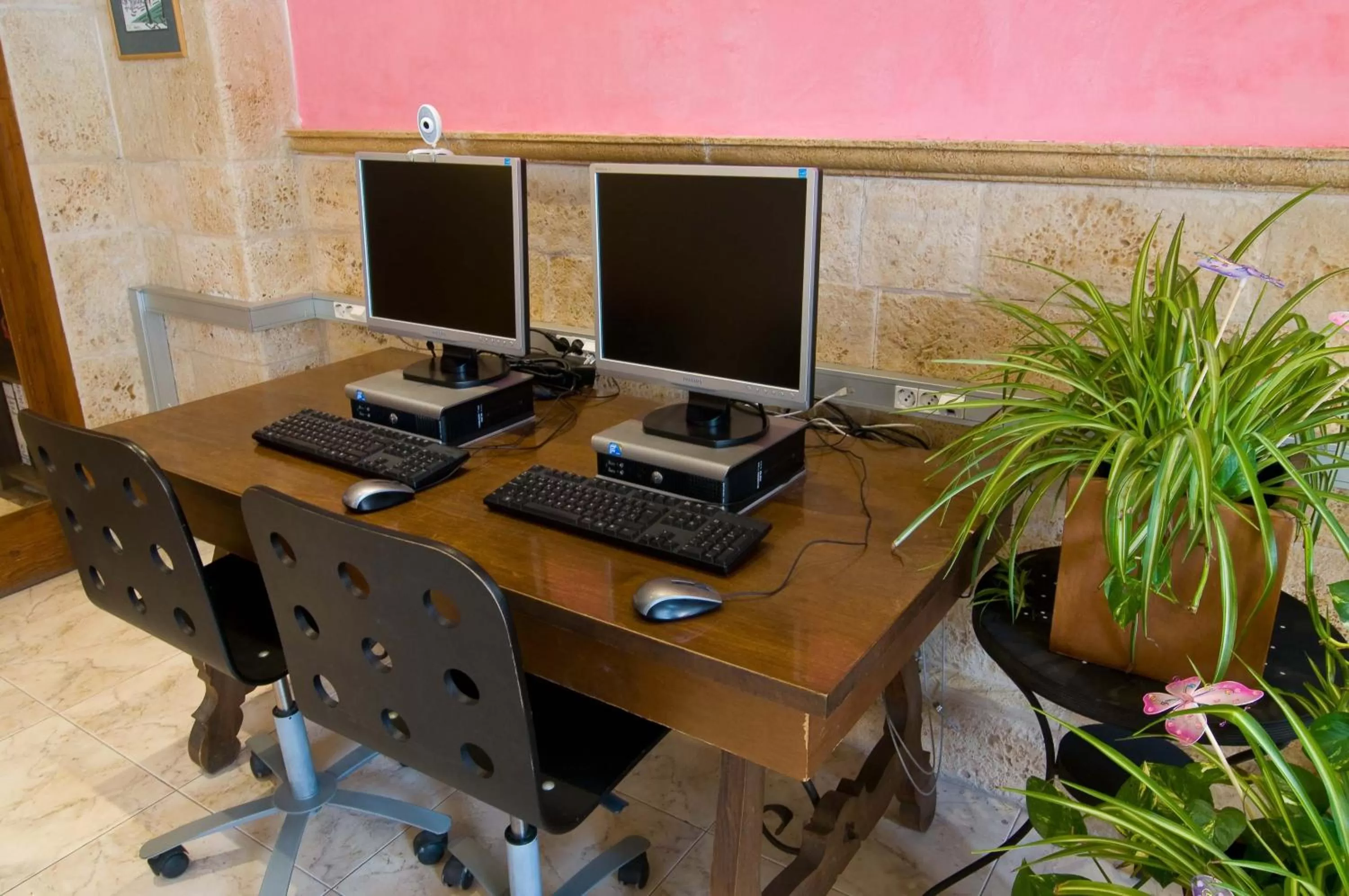 TV and multimedia in Hotel Balear